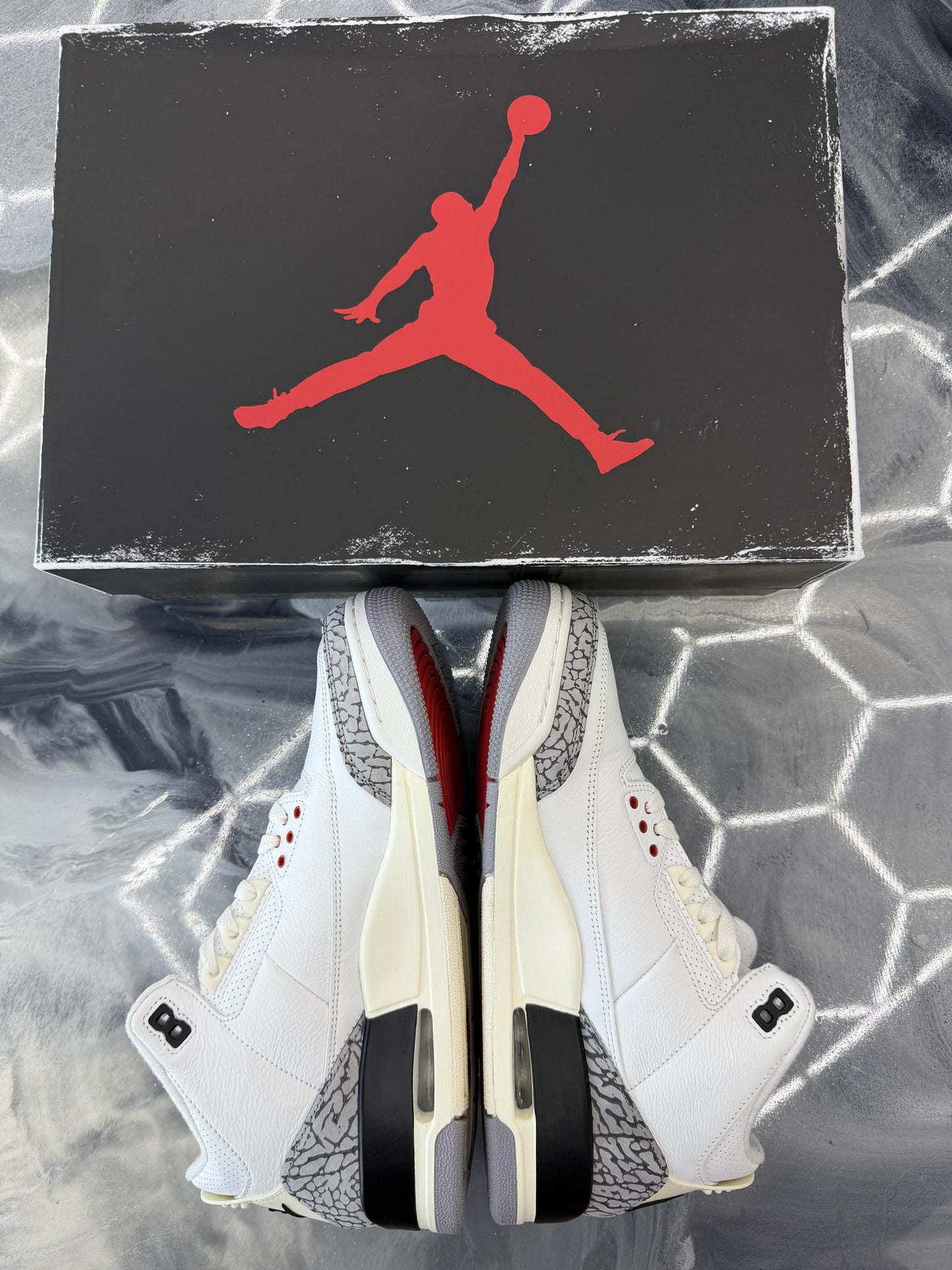 Jordan 3 "Reimagined" Used Size 9.5