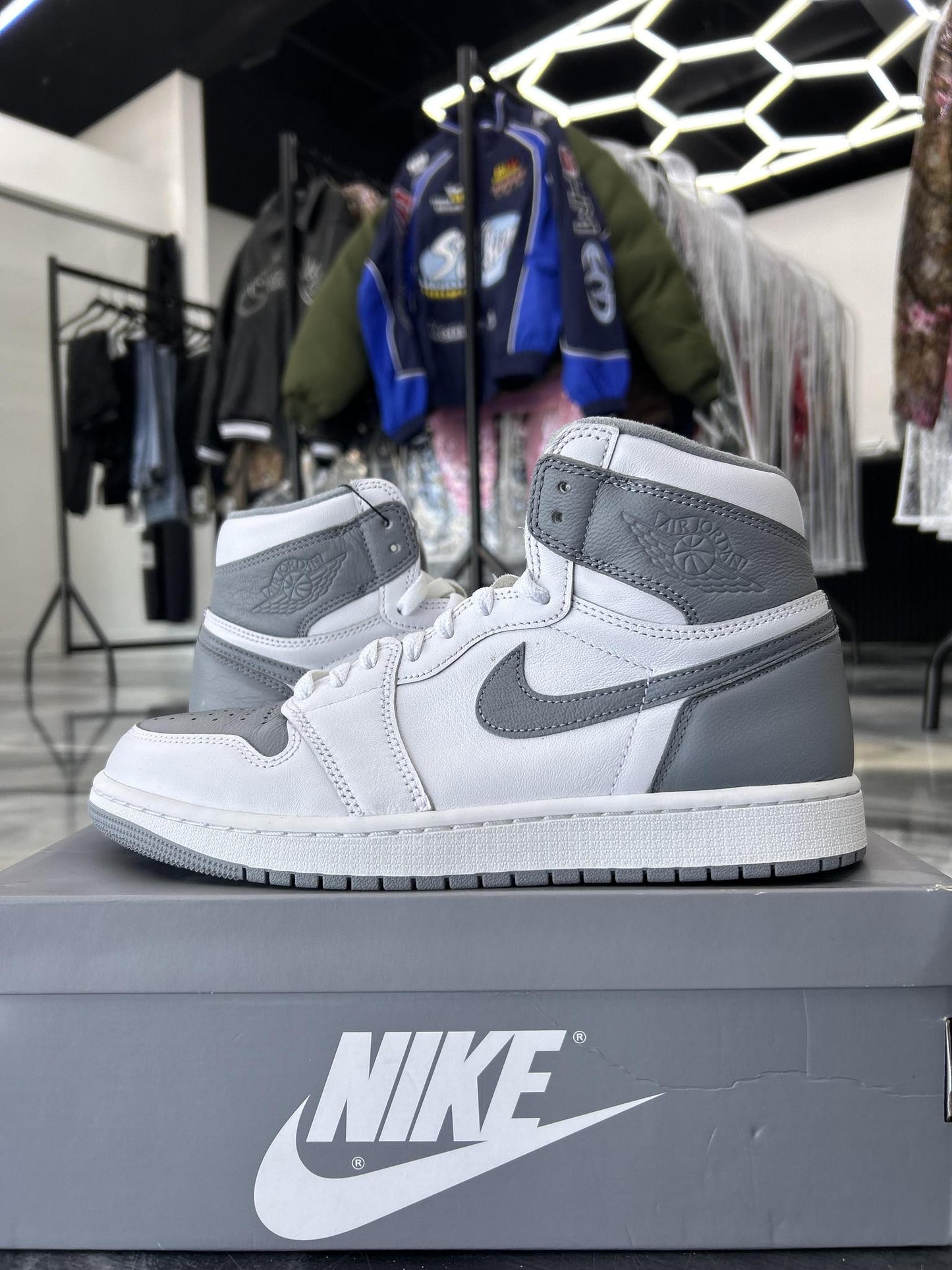 Jordan 1 "Stealth" Used Size 9