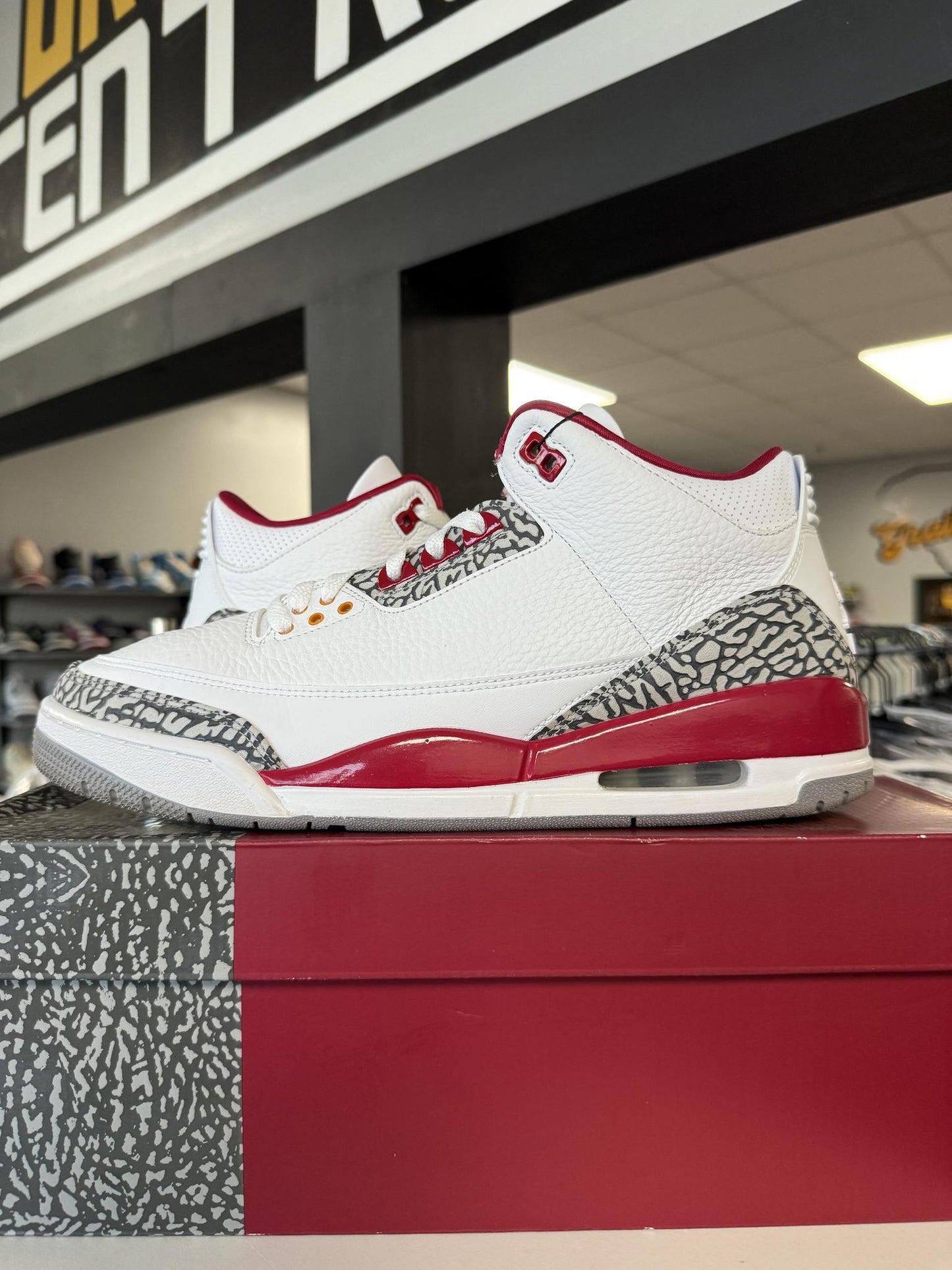 Jordan 3 "Cardinal" Used Size 12