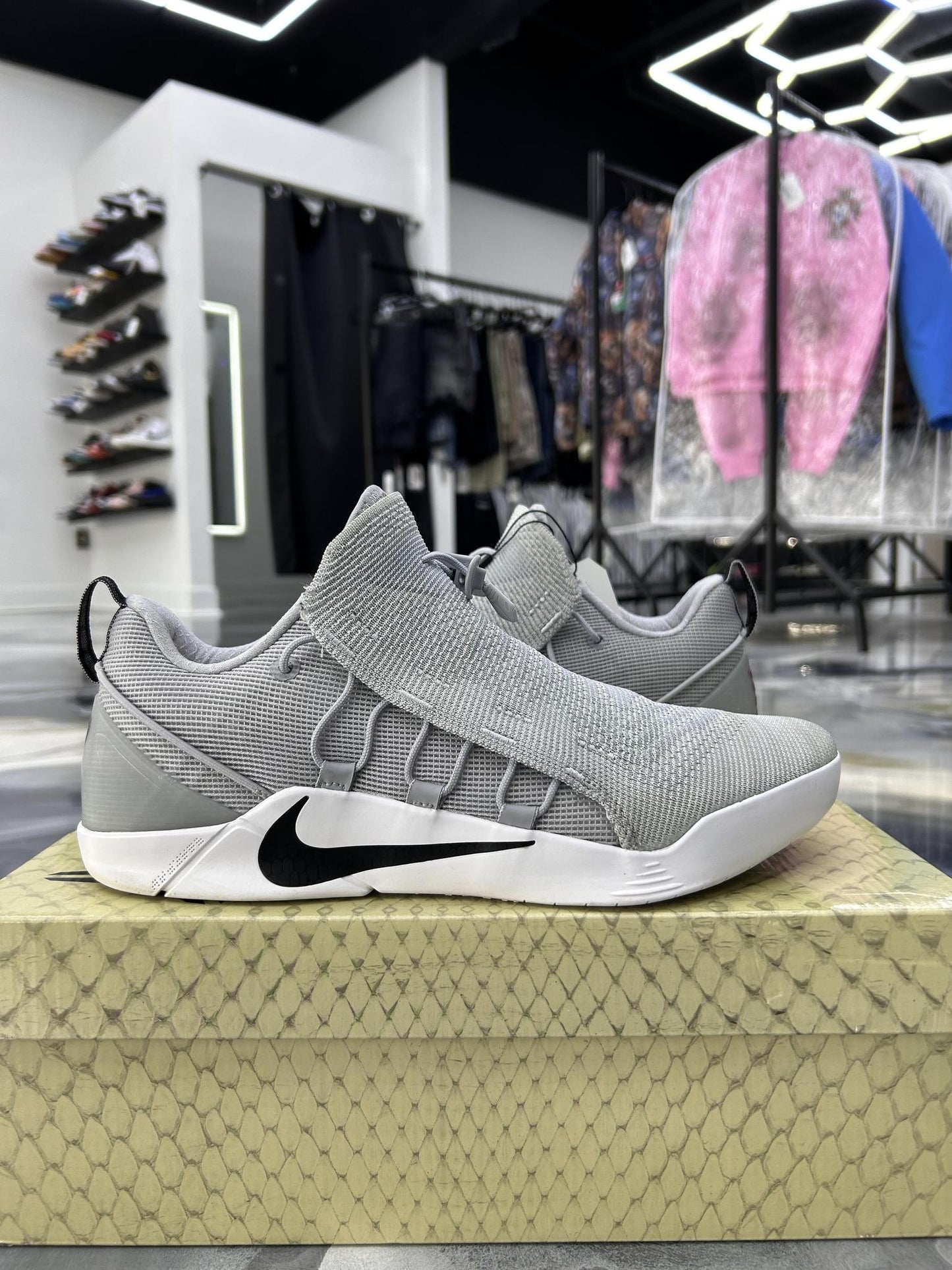 Kobe A.D. NXT "Wolf Grey" Used Size 10