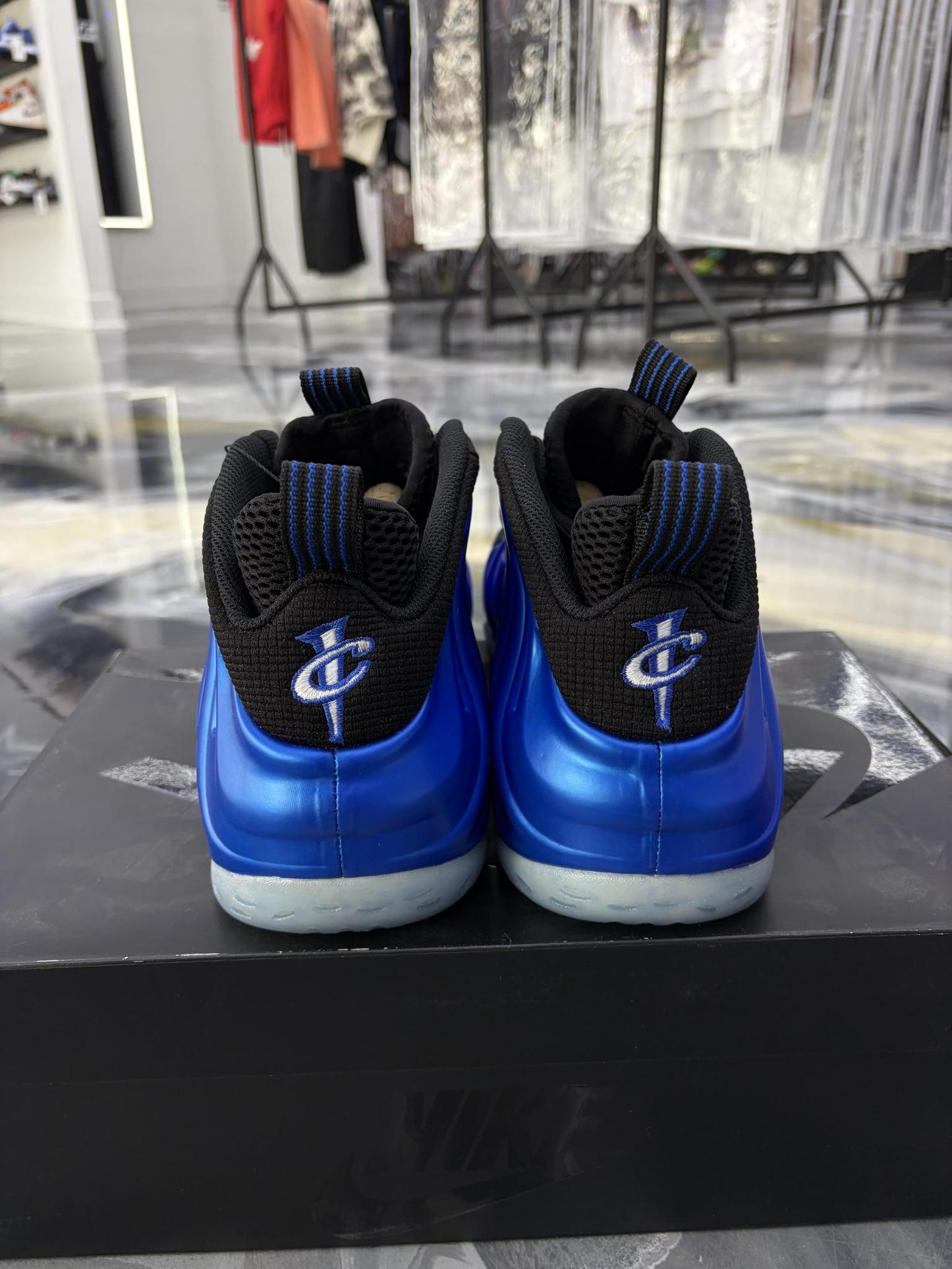 Nike Foamposite One "Royal" Used Size 13