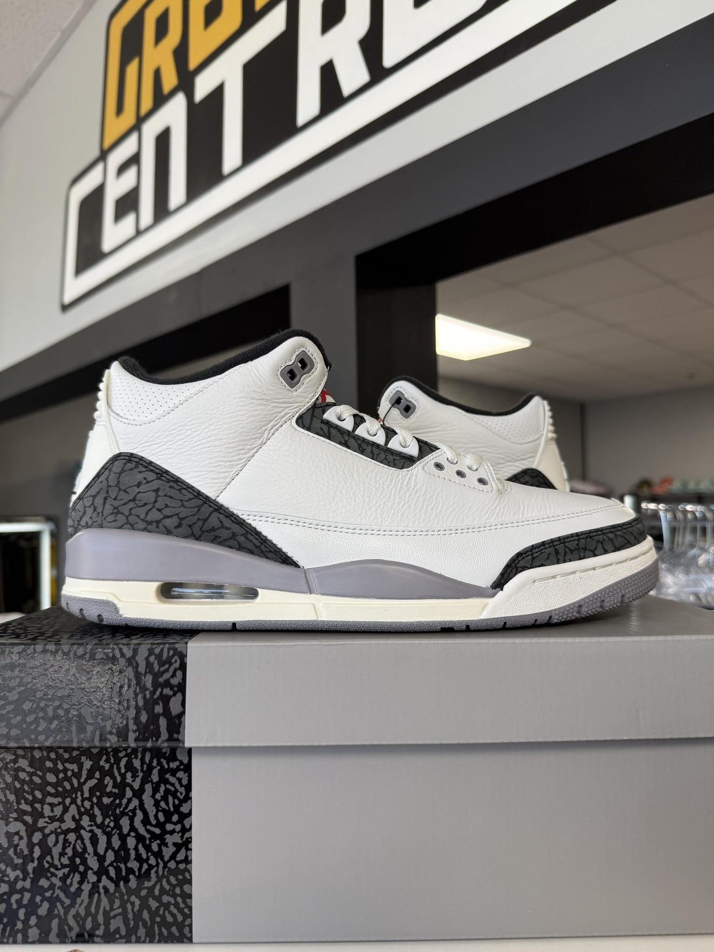 Jordan 3 "Cement Grey" Used Size 11