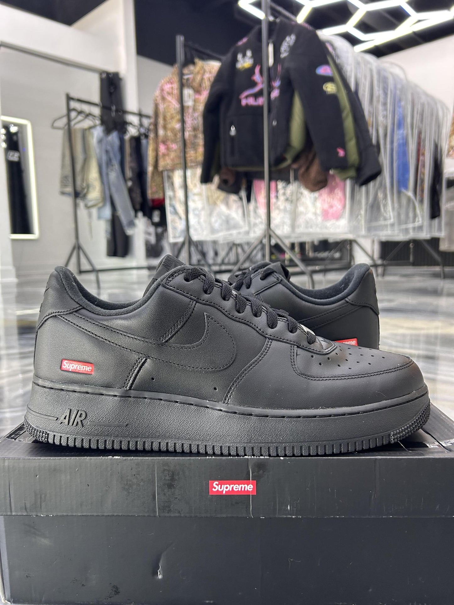 Nike Air Force One Supreme "Black" Used Size 12