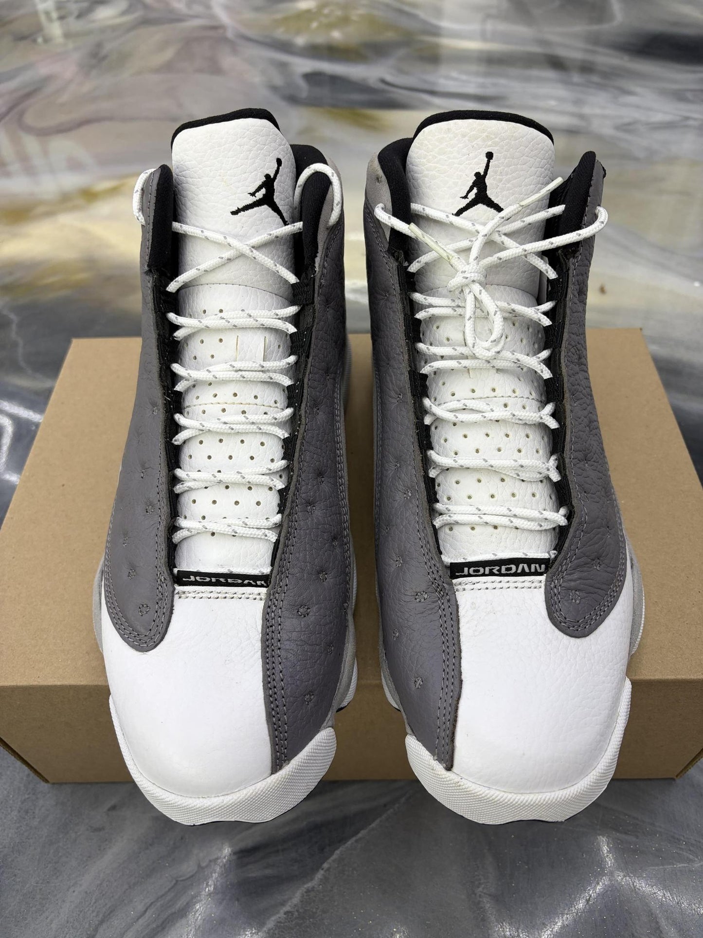 Jordan 13 "Atmosphere Grey" Used Size 9