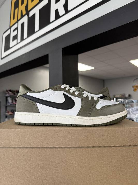 Jordan 1 Low "Medium Olive" Used Size 9.5