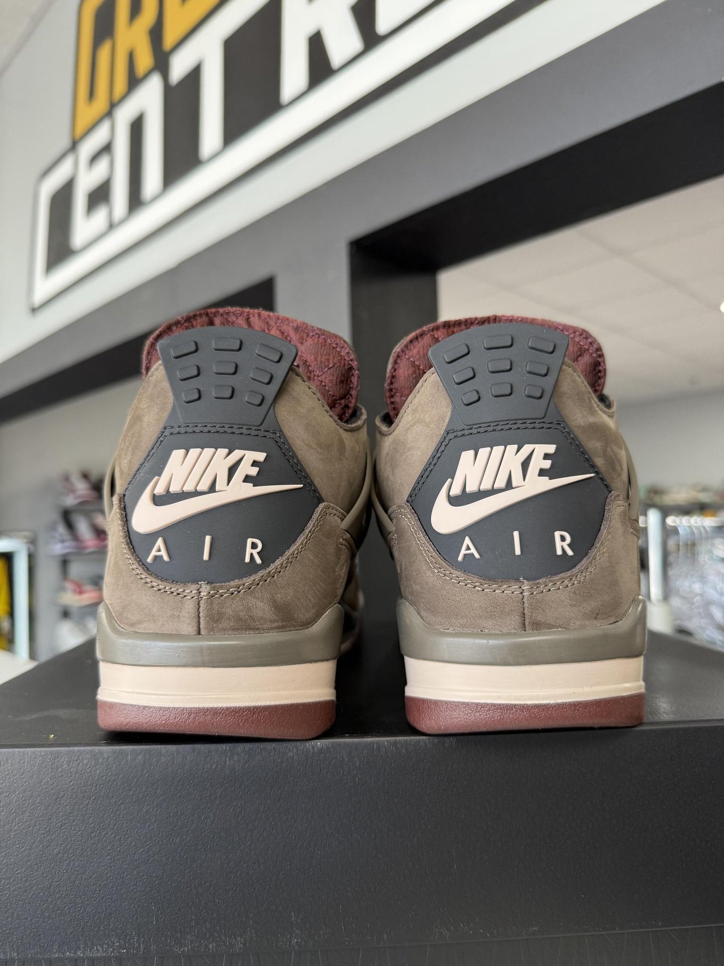 Jordan 4 A Ma Maniere "Dark Mocha" Used Size 8.5
