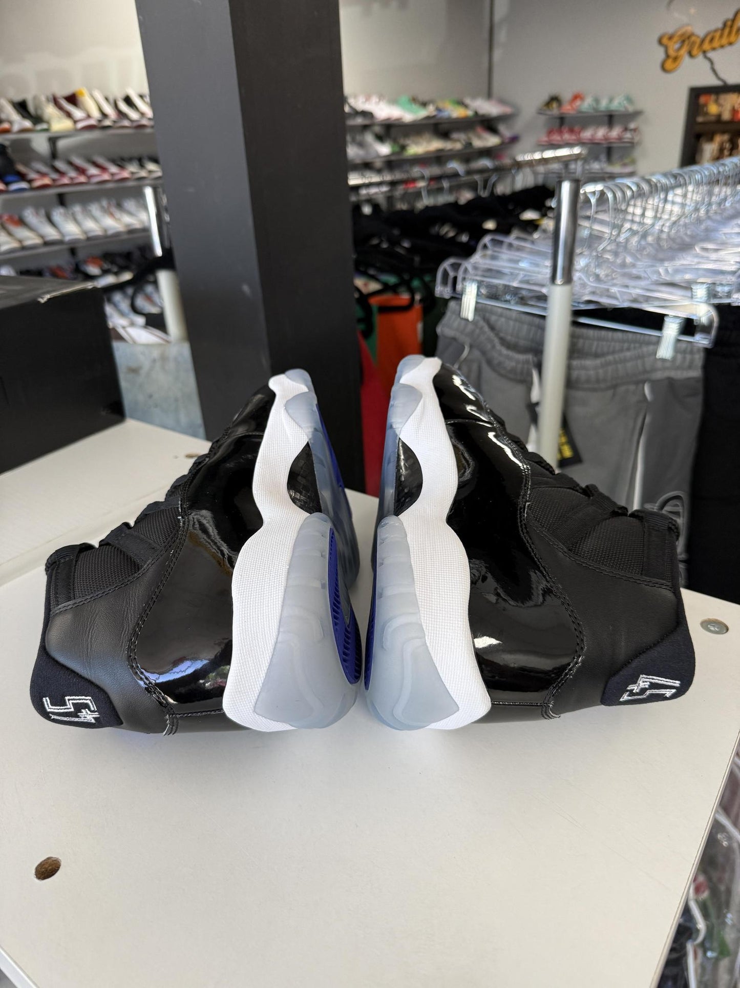 Jordan 11 Space Jam Used Size 9.5