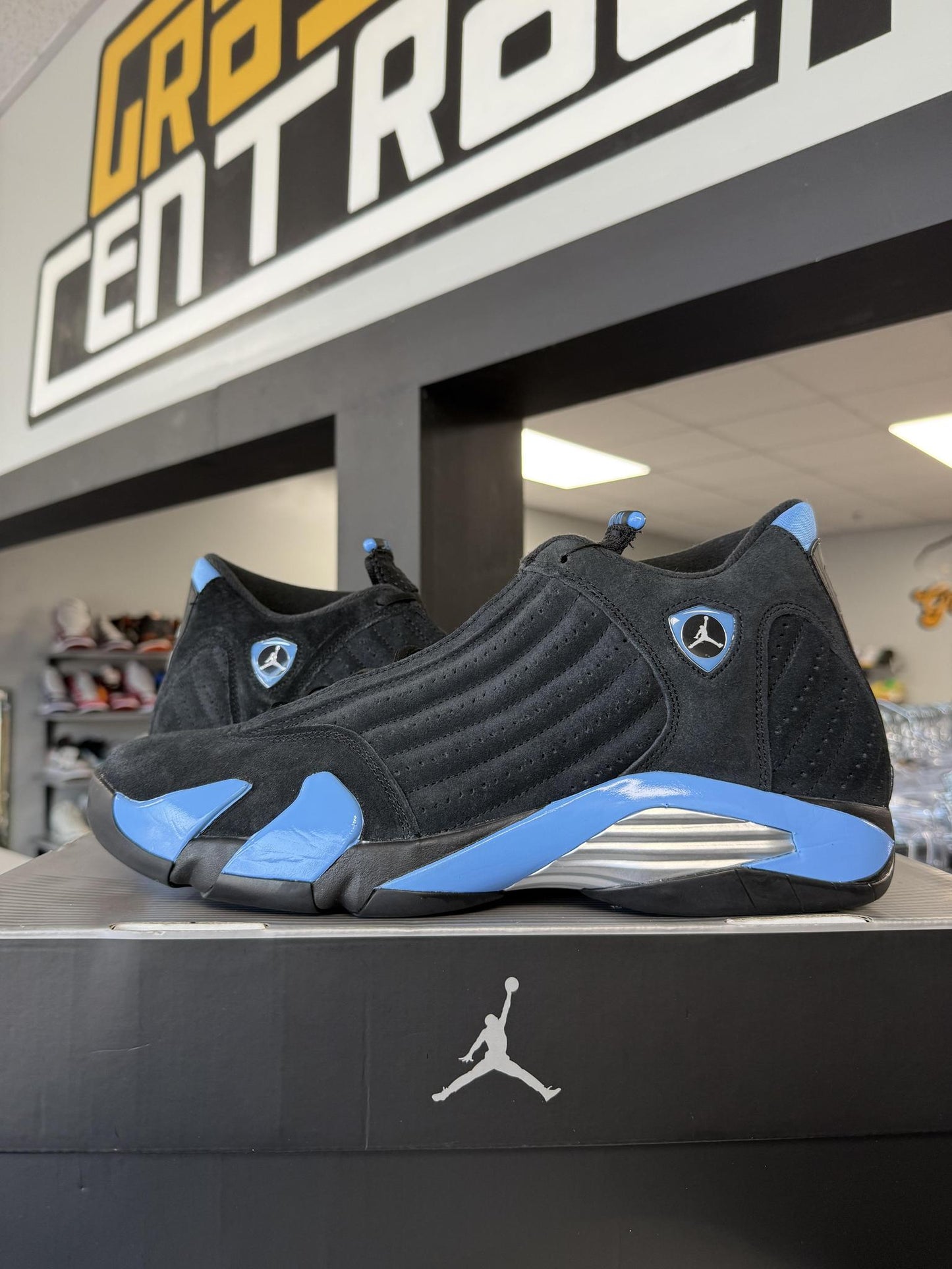 Jordan 14 "University Blue" Used Size 13