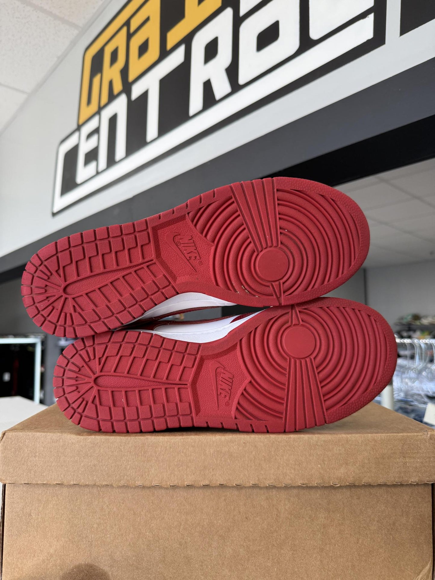 Nike Dunk Low "USC" Used Size 10