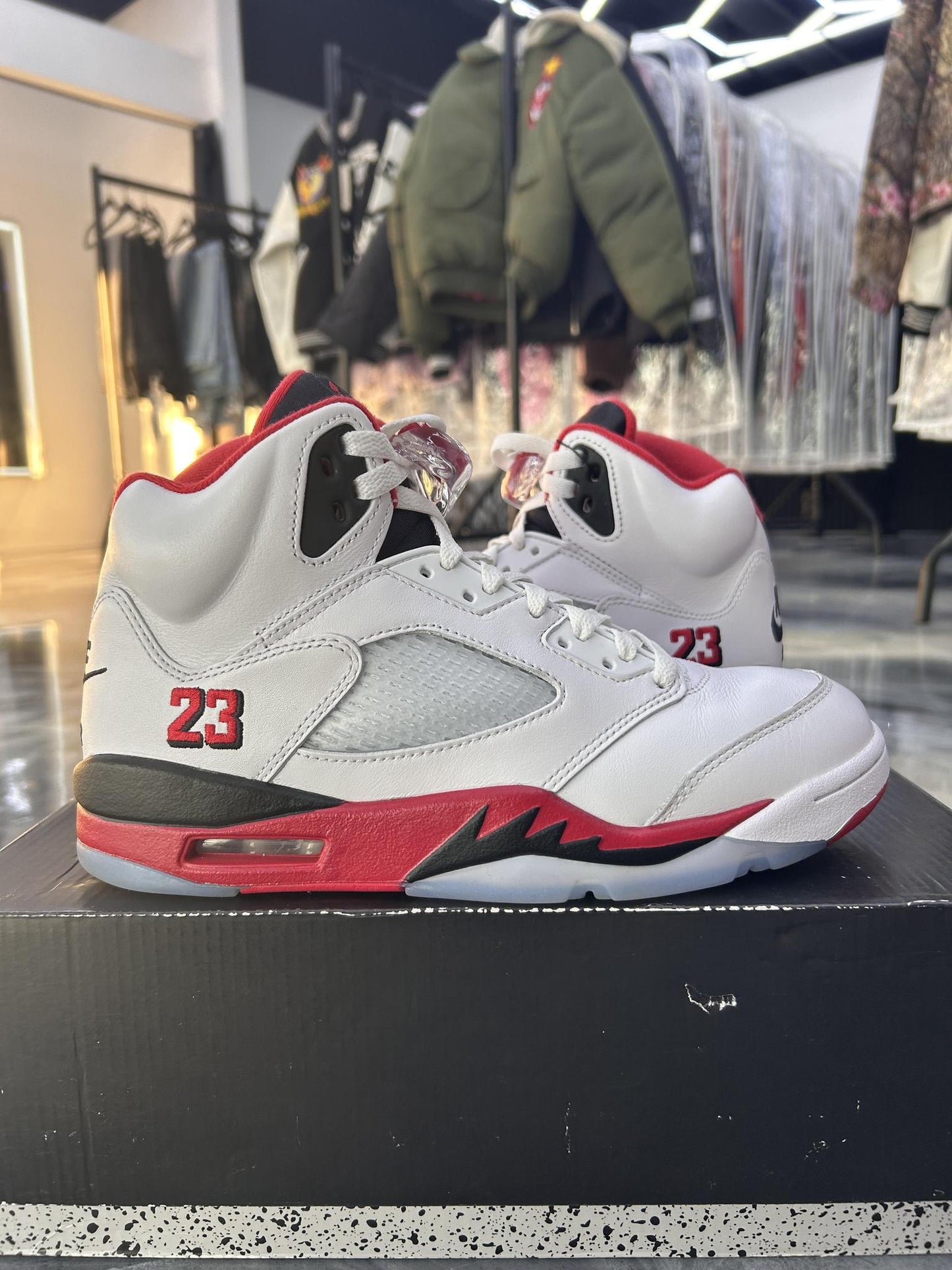 Jordan 5 "Fire Red" Used Size 8.5