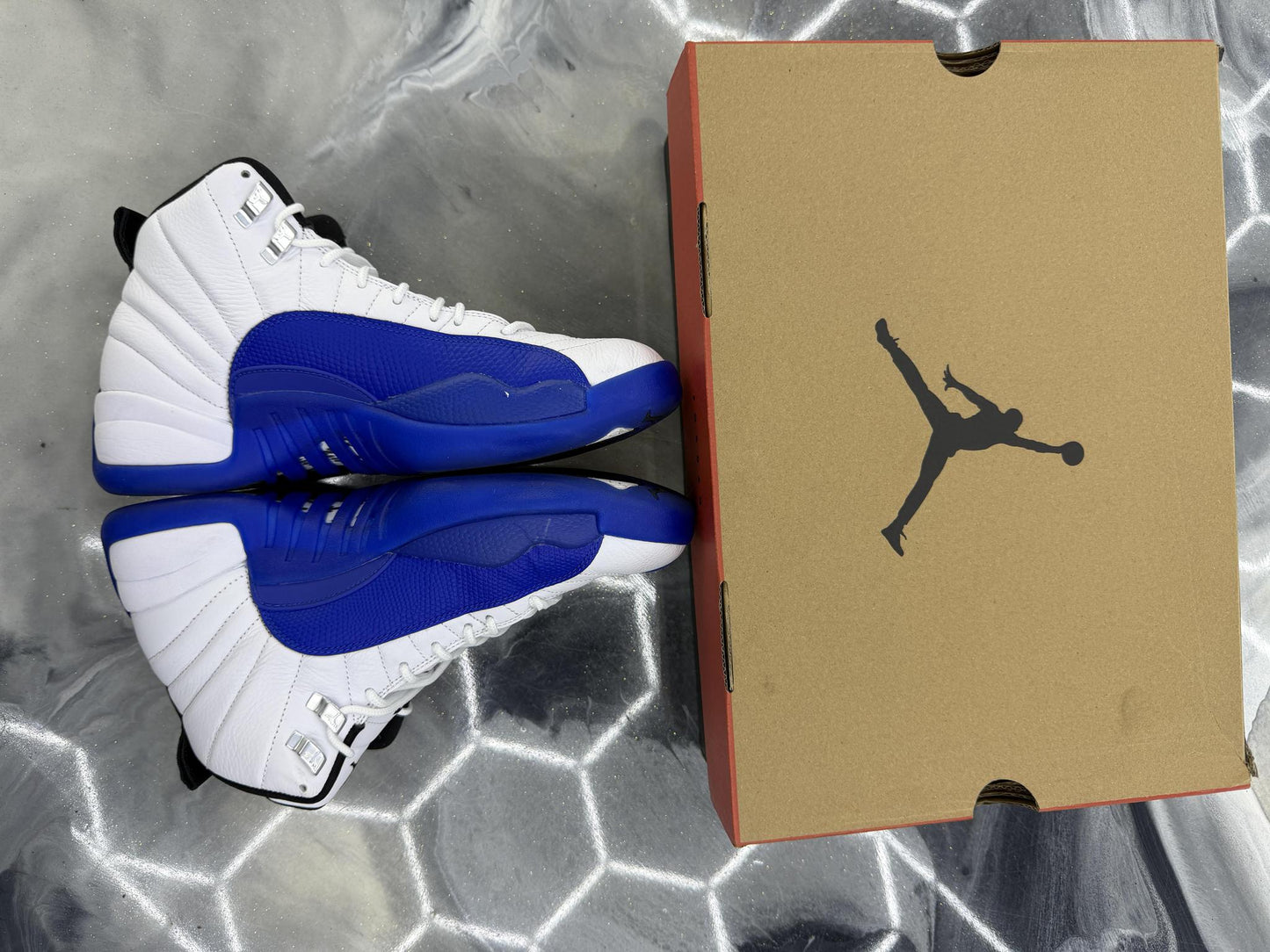 Jordan 12 Blueberry Used Size 9