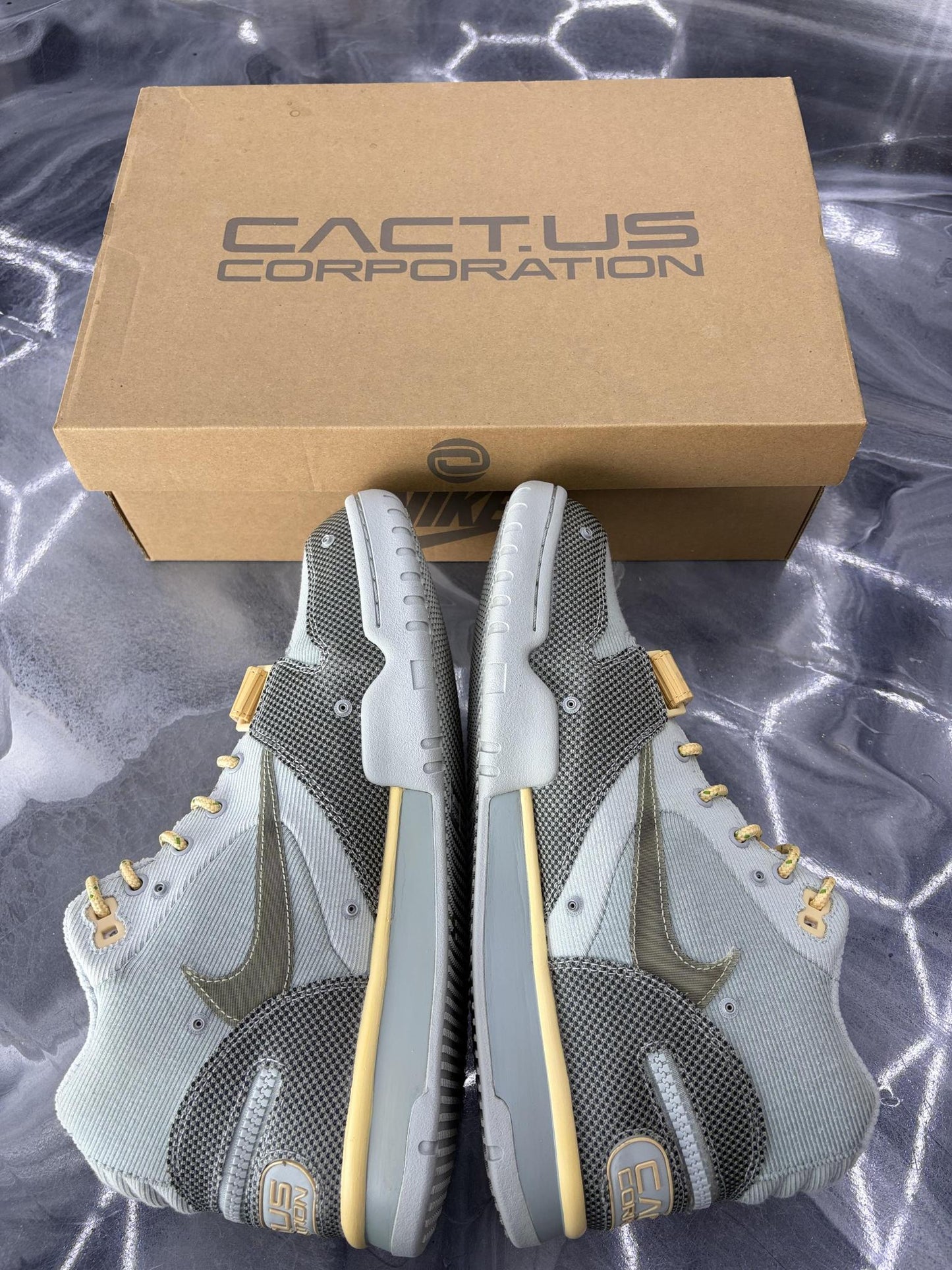 Nike Air Trainer 1 Cactus Jack "Grey" Used Size 11.5