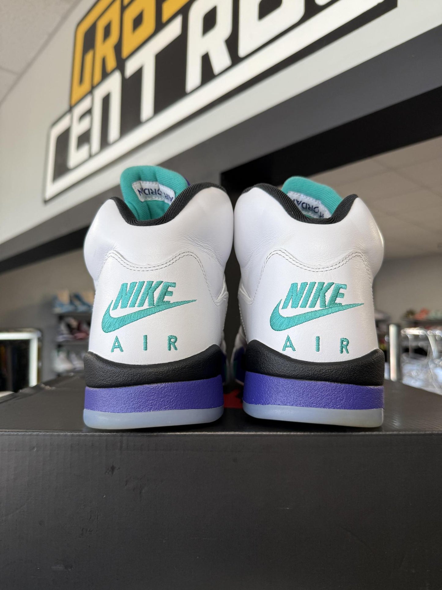 Jordan 5 "Grape" Used Size 13