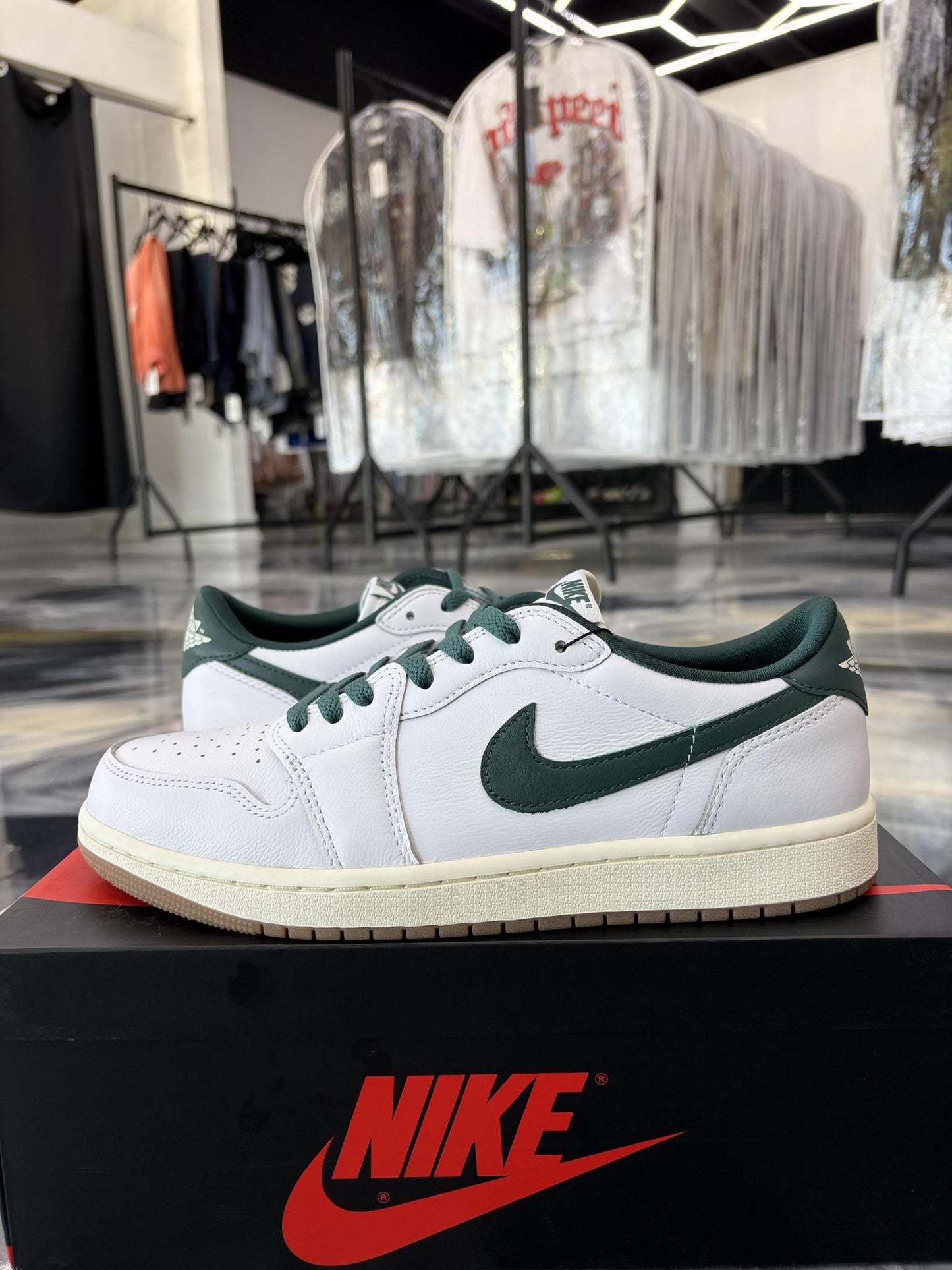 Jordan 1 Low "Oxidized Green" Used Size 9