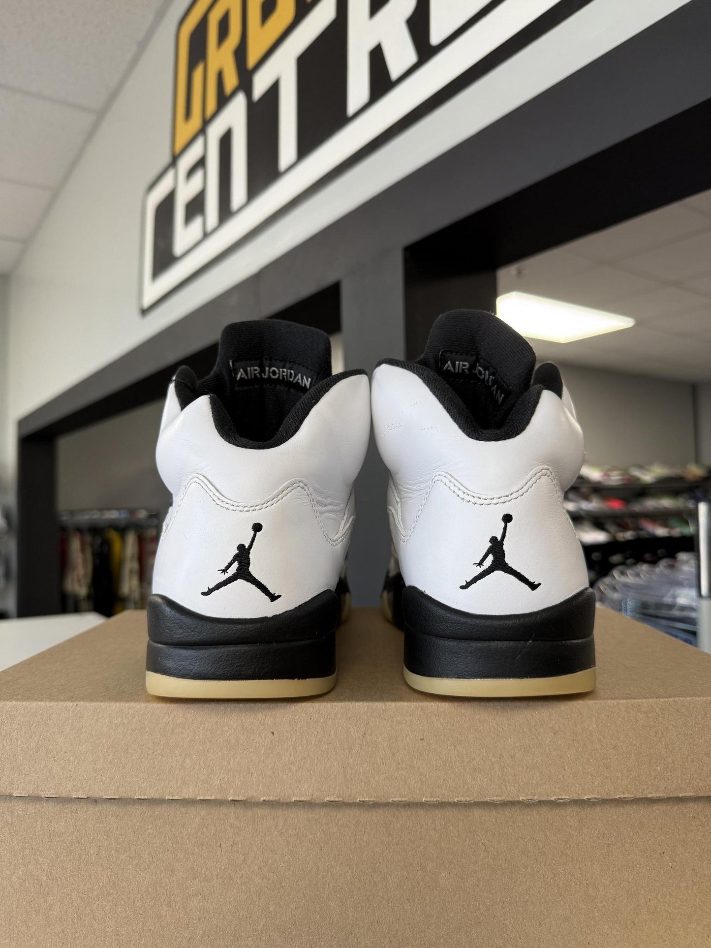 Jordan 5 "Reverse Metallic" Used Size 8.5