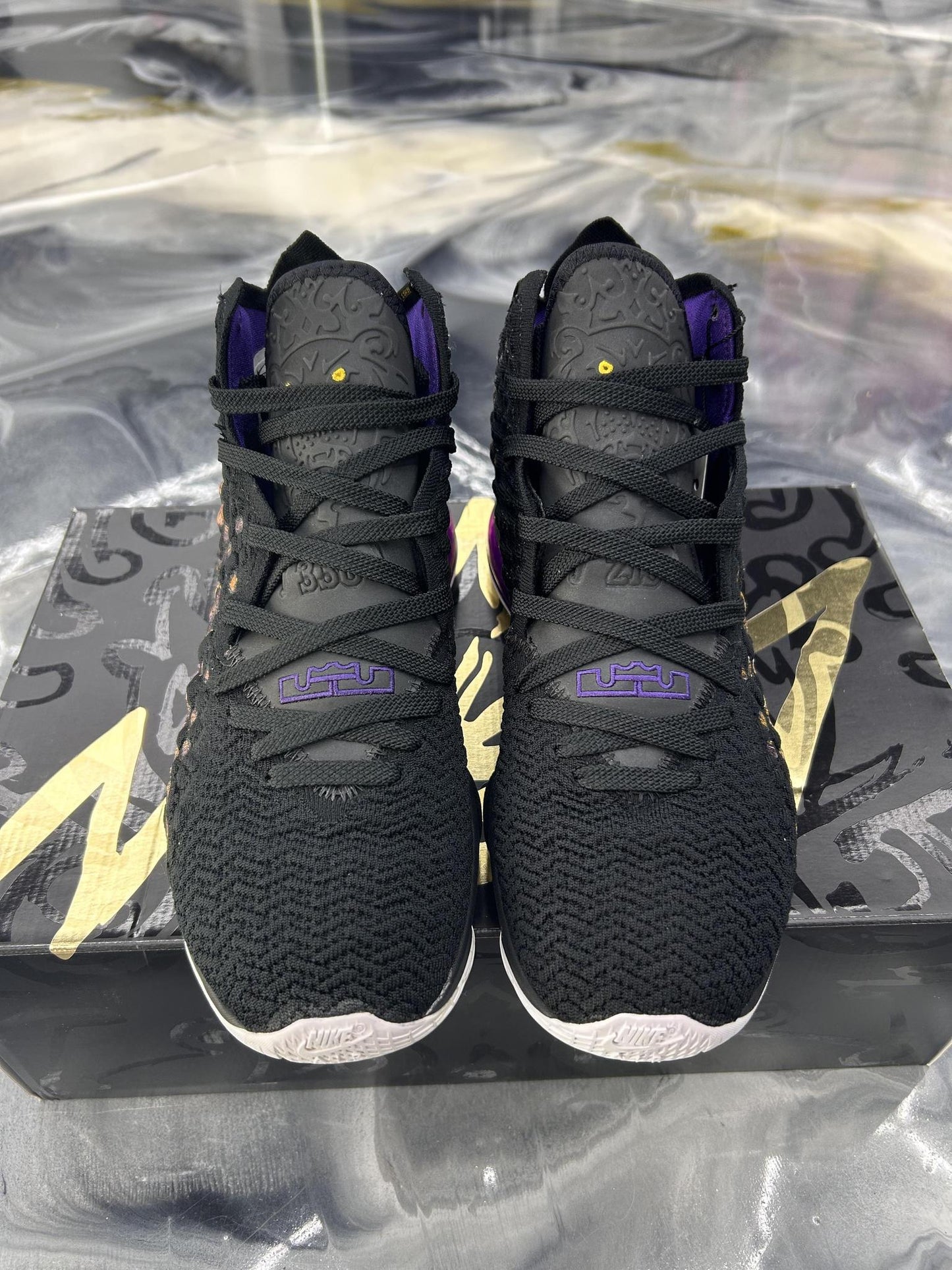 Lebron 17 "Lakers" Used Size 9.5