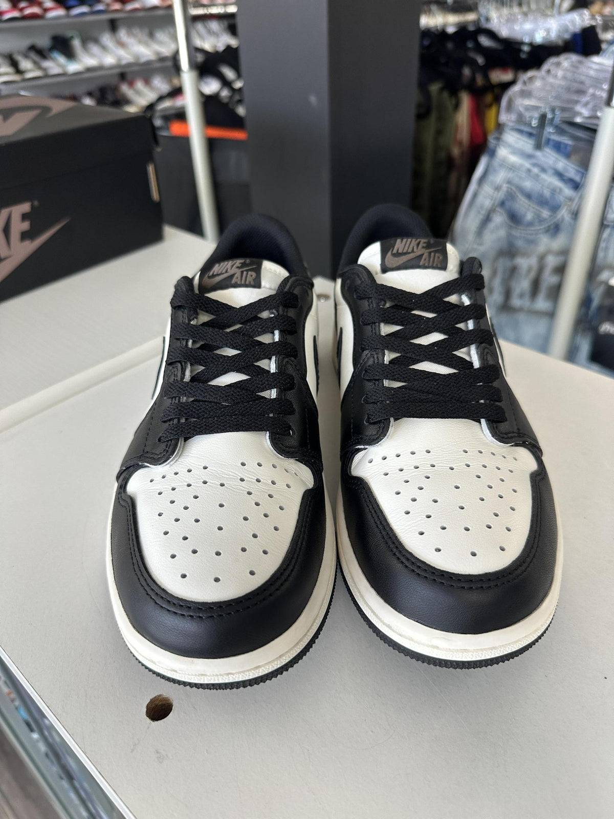 Jordan 1 Low Mocha Used