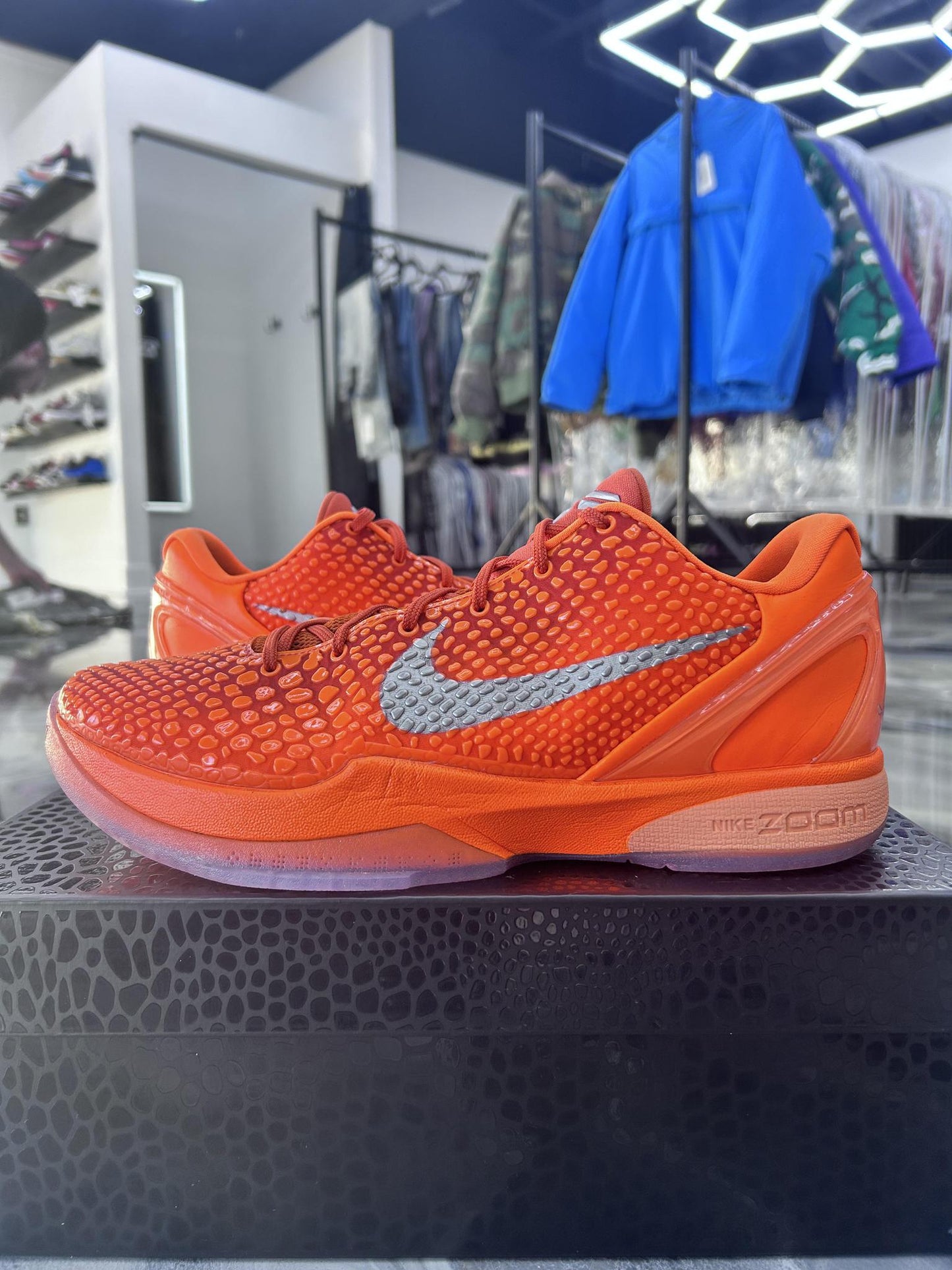 Kobe 6 "Total Orange" Used Size 12