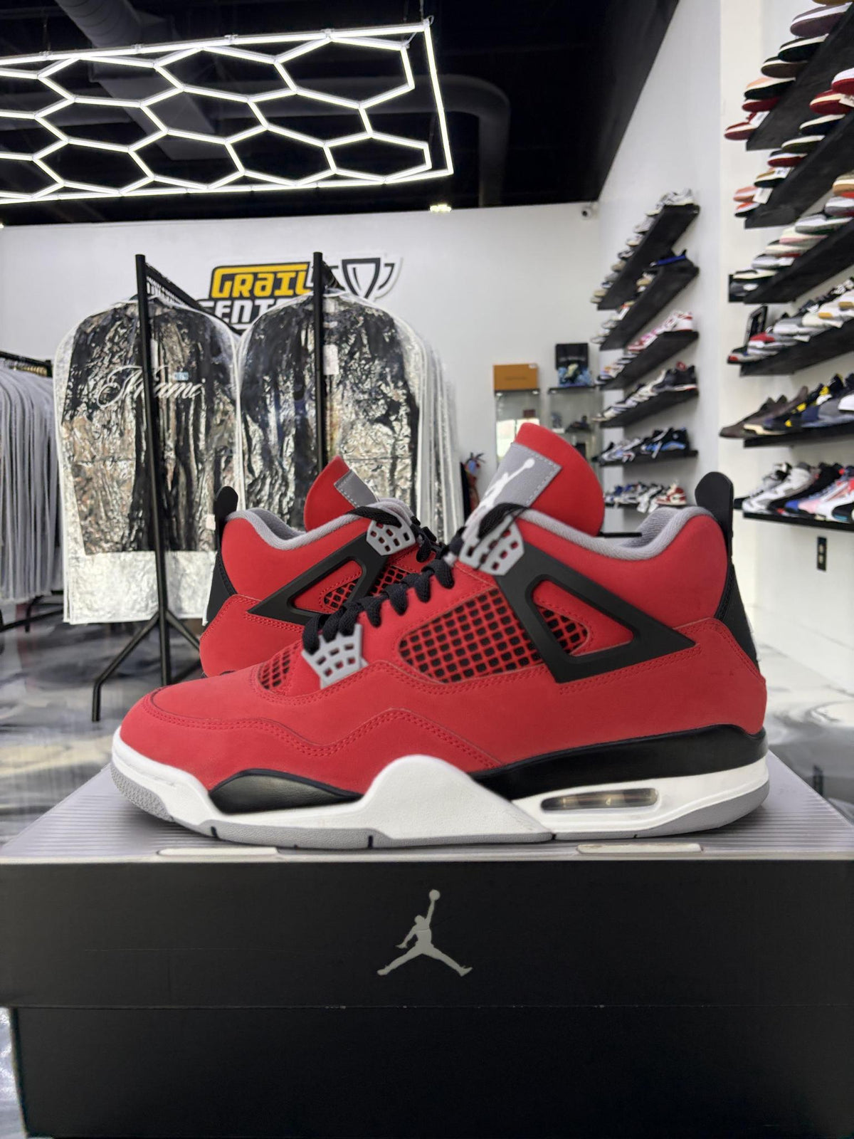 Jordan 4 "Toro" Used Size 11