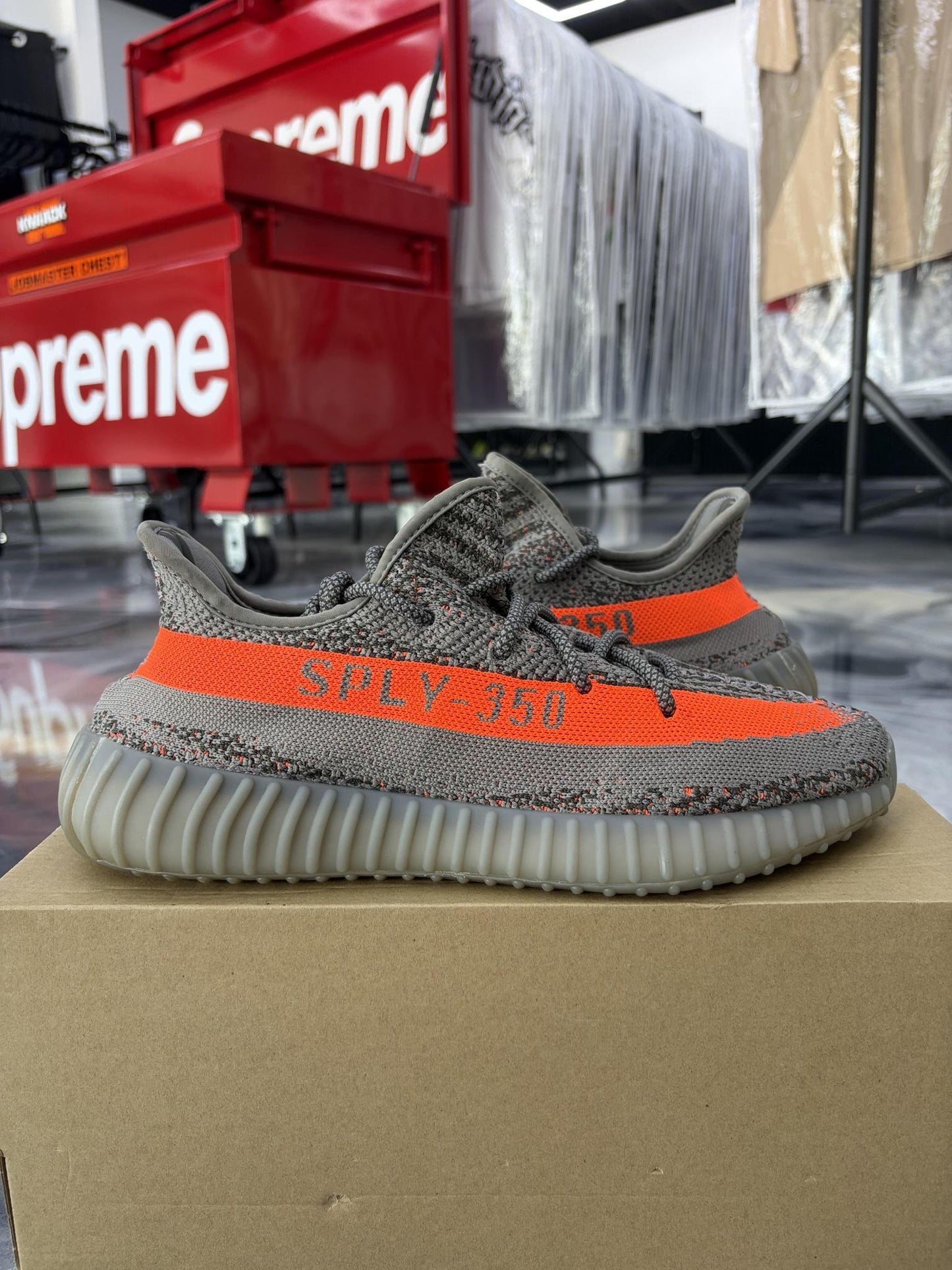 Yeezy 350 "Beluga" Used Size 10