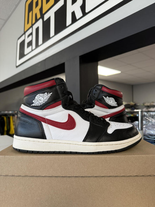 Jordan 1 "Gym Red" Used Size 11