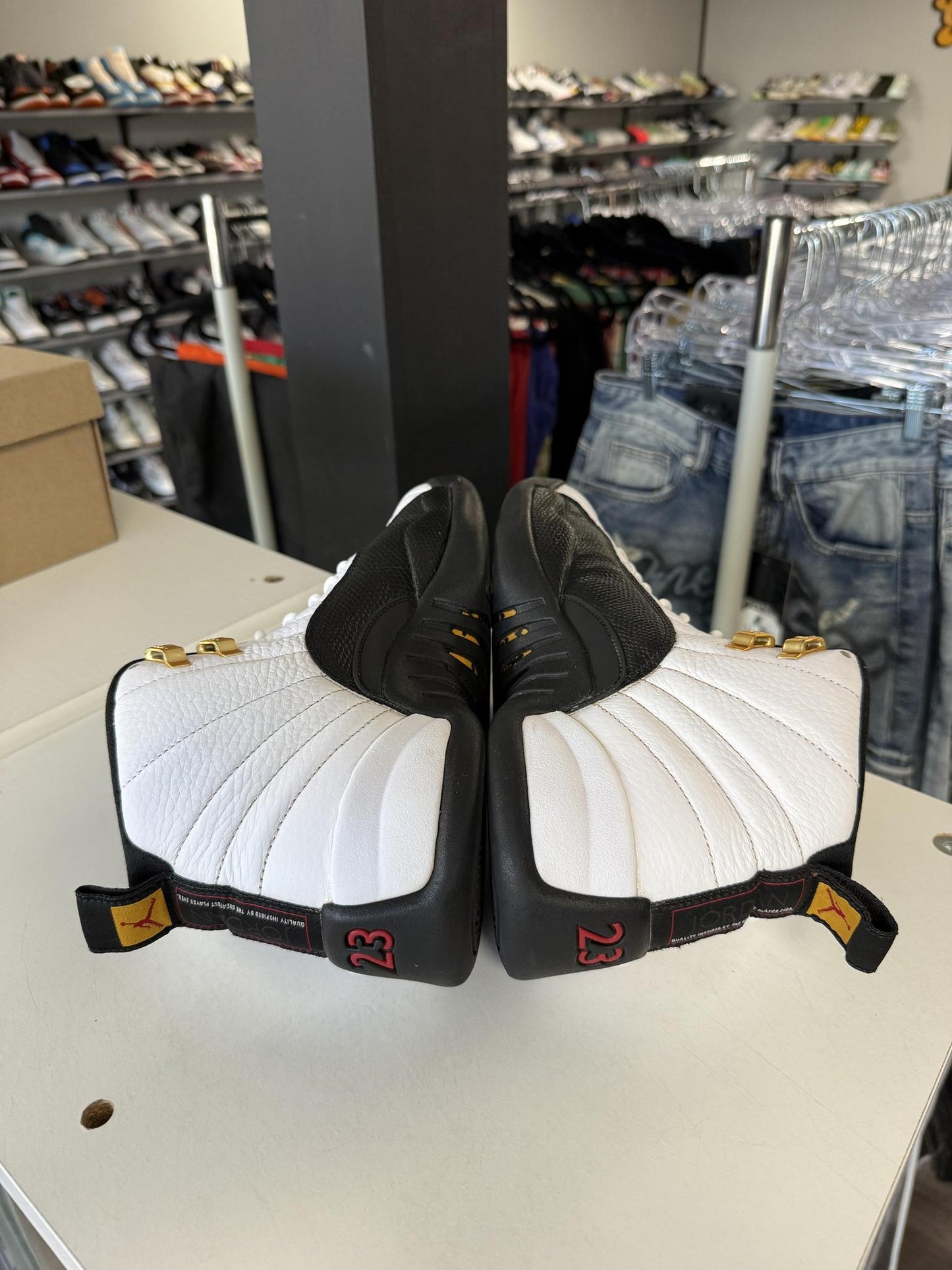 Jordan 12 "Taxi" Used Size 8.5