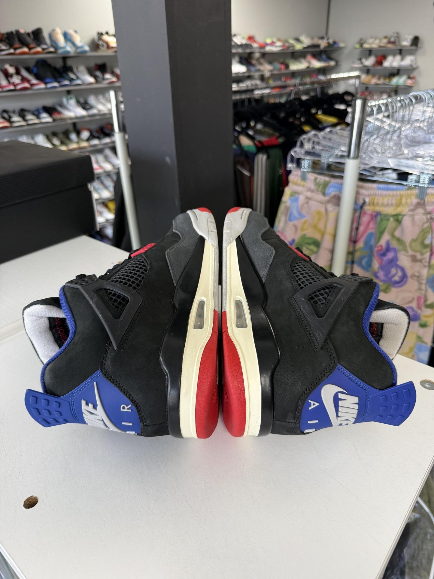Jordan 4 "Rare Air" Used Size 10.5