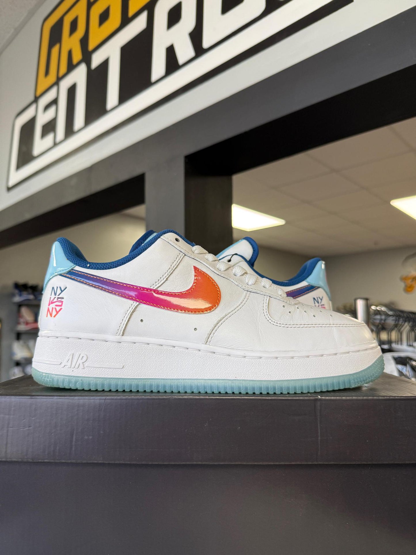 Nike Air Force 1 Low "NY vs. NY" Used Size 7.5