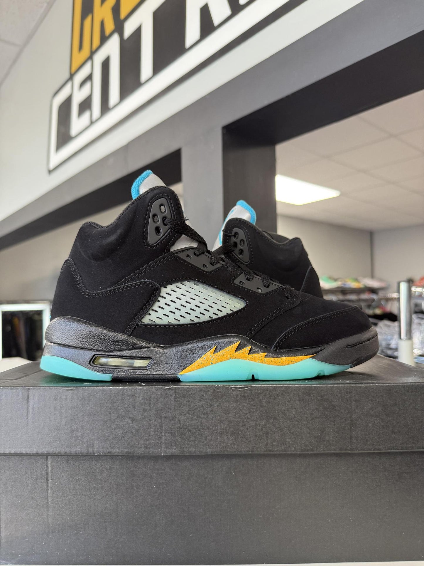 Jordan 5 "Aqua" Used Size 6Y/7.5W