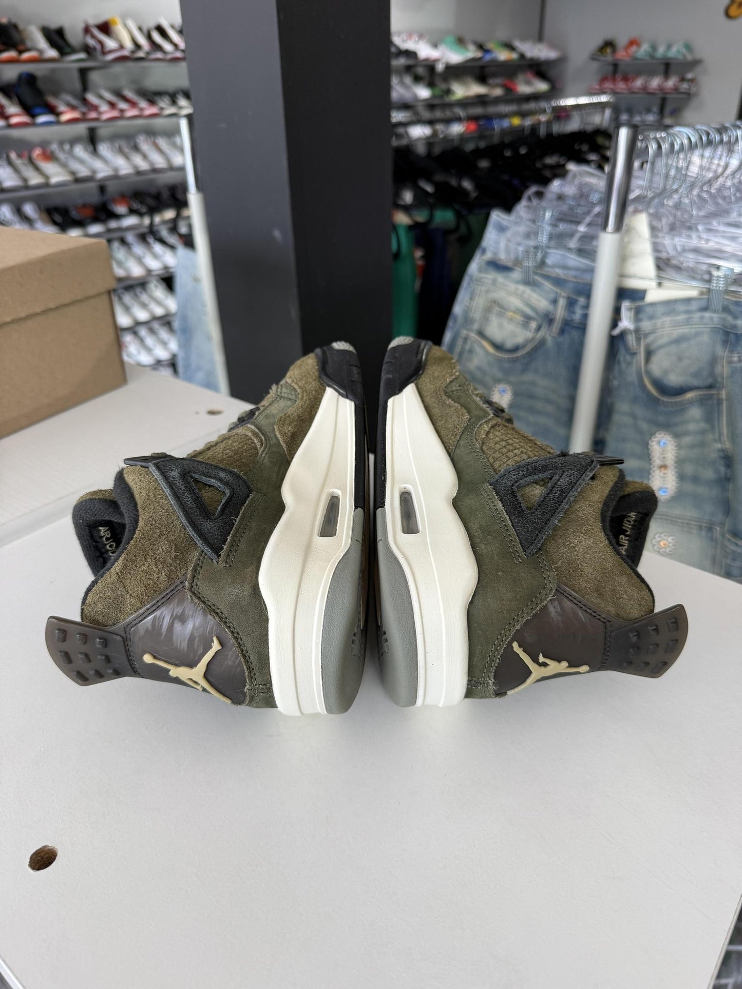 Jordan 4 "Craft Olive" Used Size 6Y/7.5W