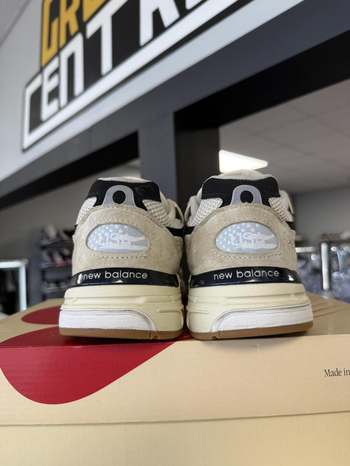 New Balance 993 "Sea Salt Black" Used Size 10