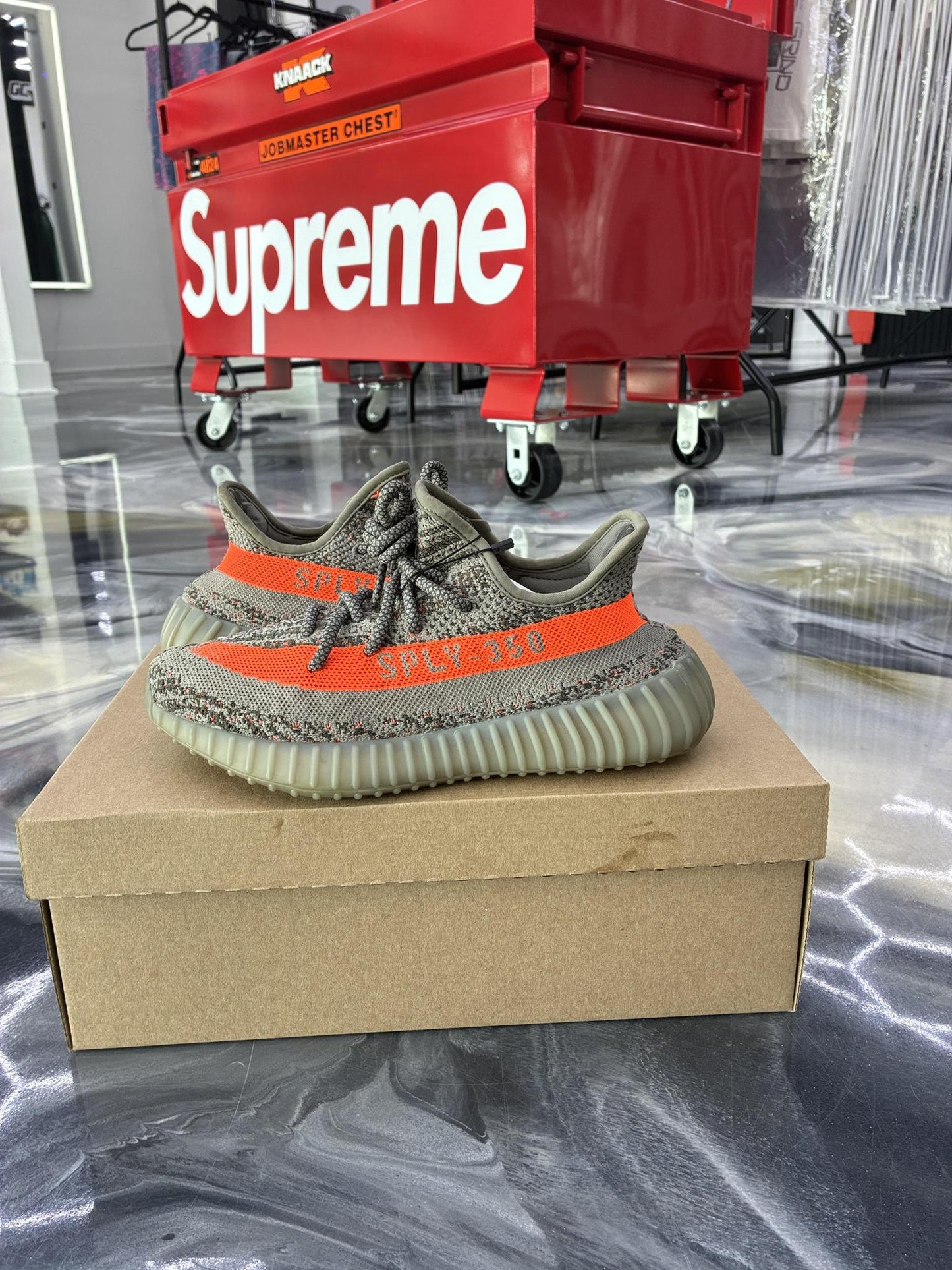 Yeezy 350 V2 Beluga Used Size 5.5Y/7W