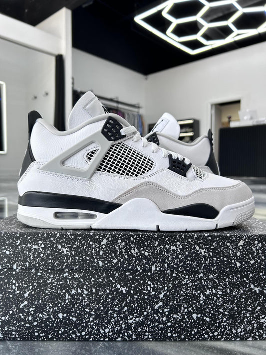 Jordan 4 "Military Black" Used Size 13