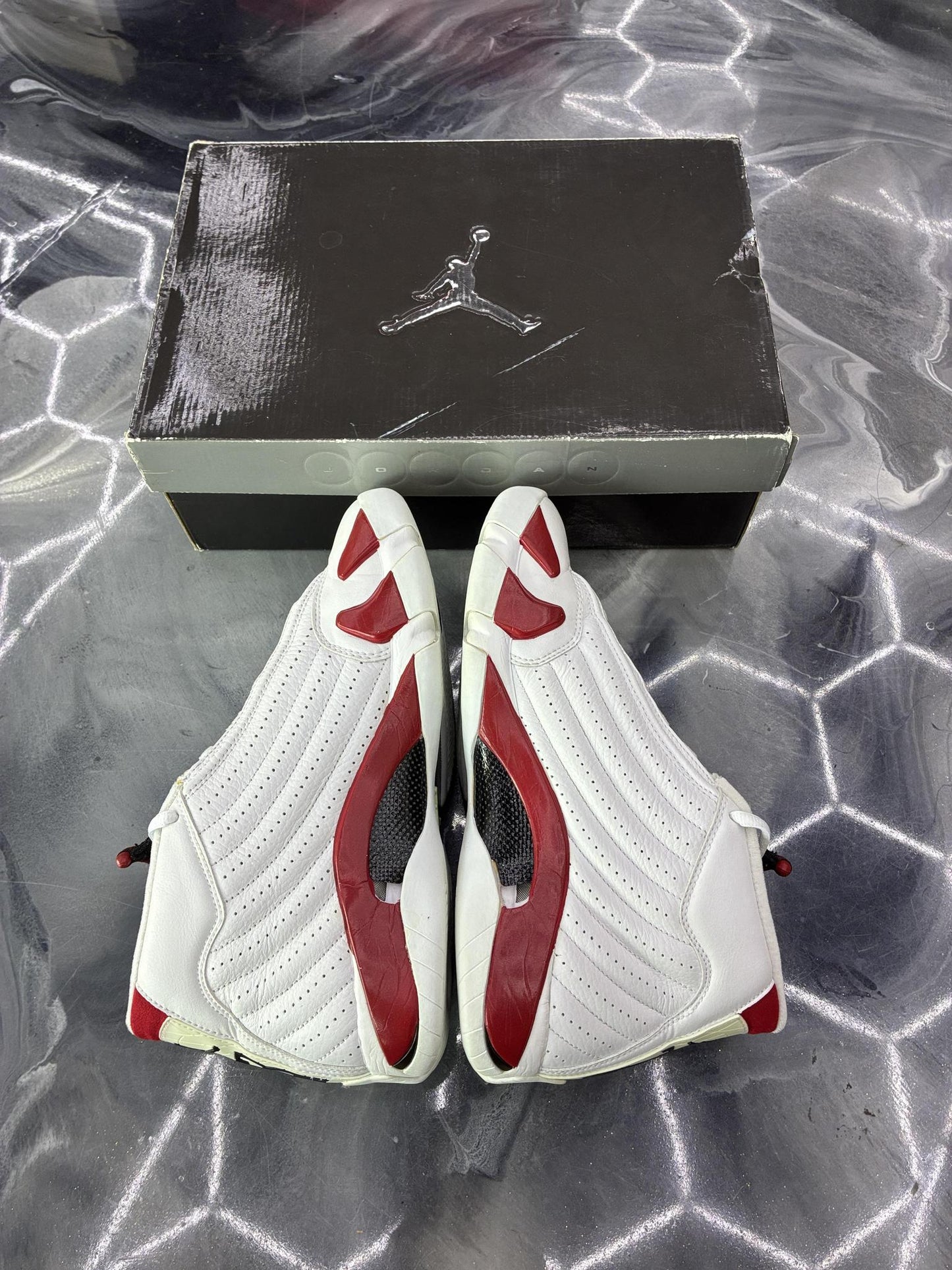 Jordan 14 "Candy Cane" 2006 Used Size 9.5