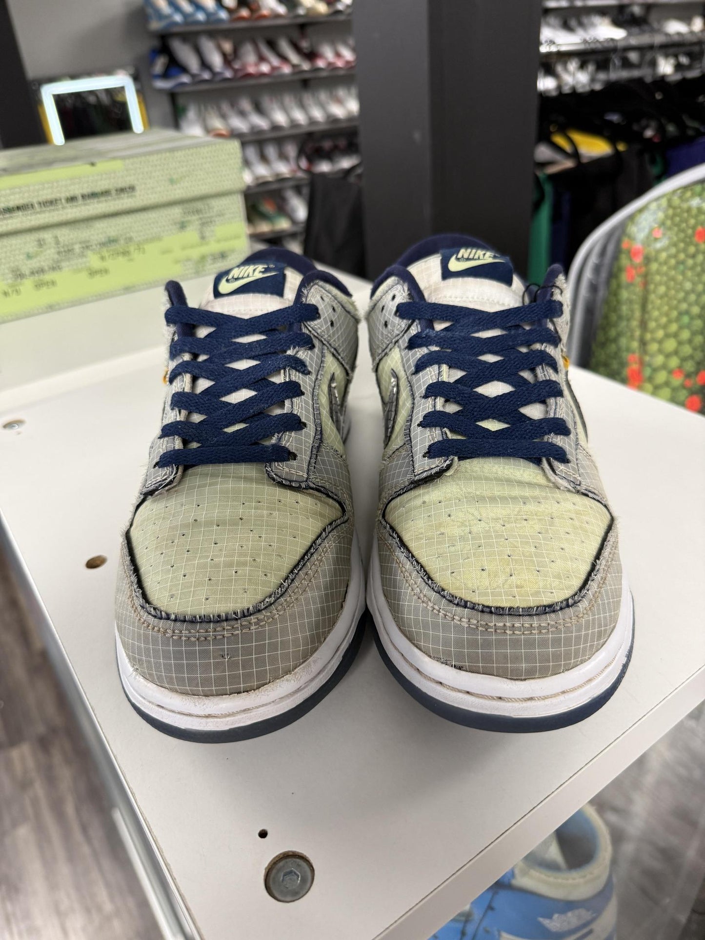 Dunk Low Union "Pistachio" Used Size 8.5