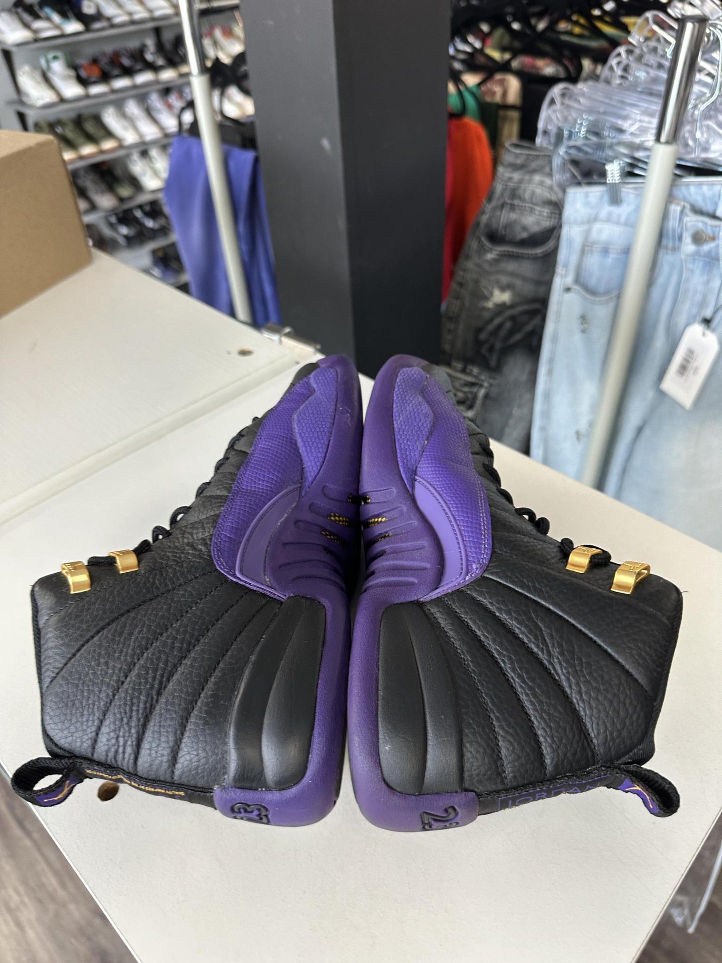 Jordan 12 "Field Purple" Size 7Y/8.5W