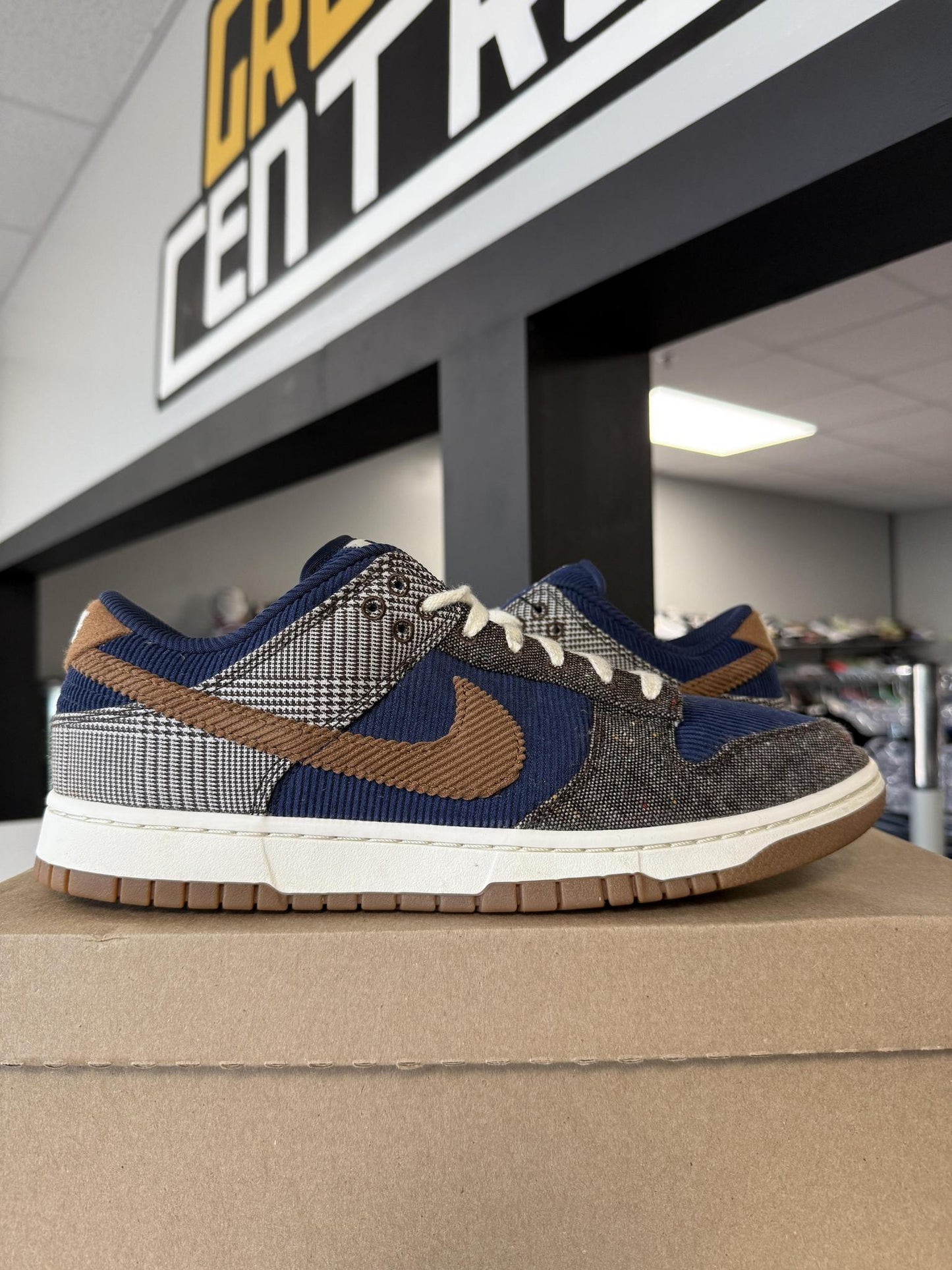 Dunk Low "Tweed Midnight Navy" Used Size 11