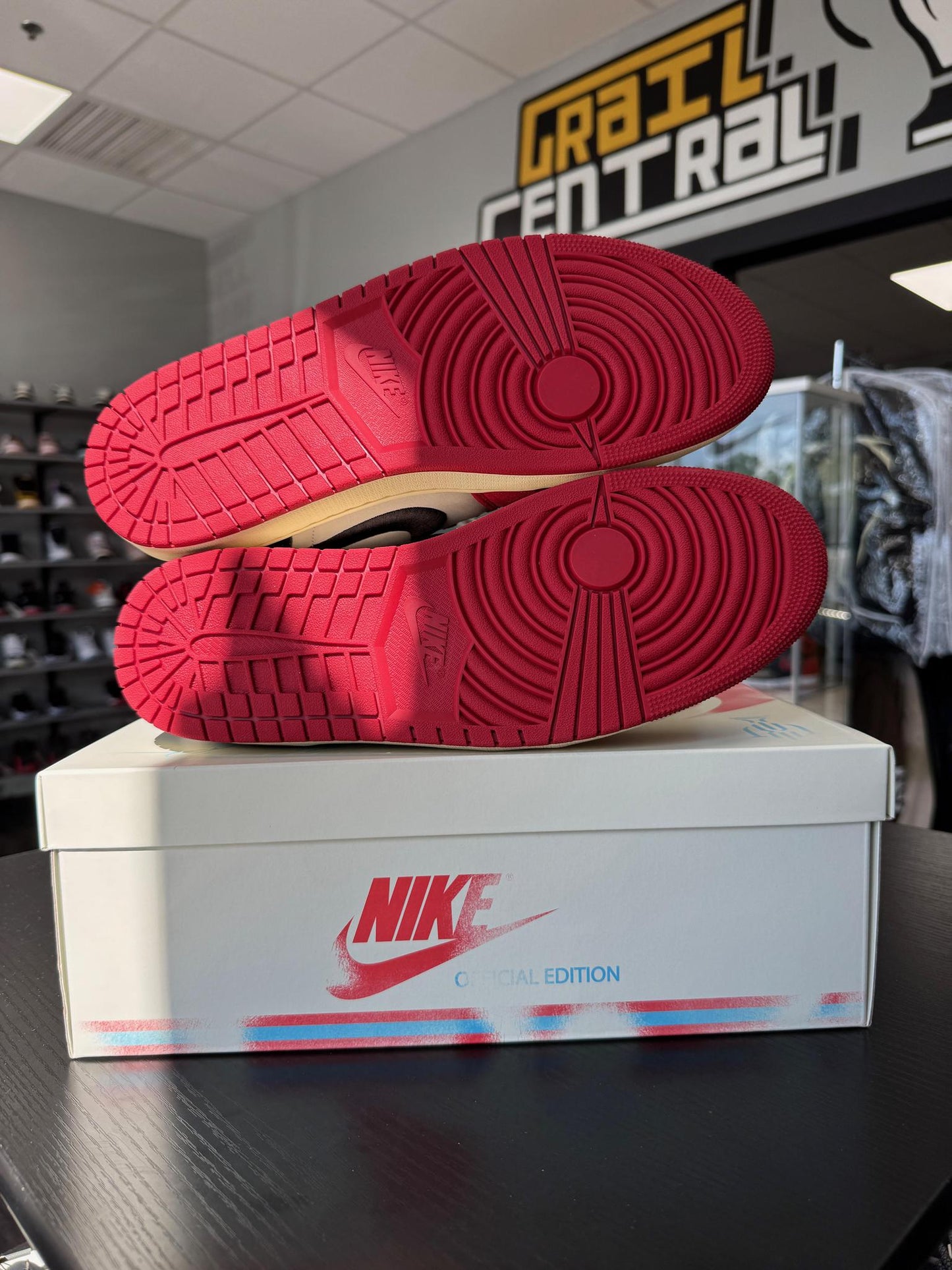 Jordan 1 Low x Trophy Room "Away"  Used Size 12