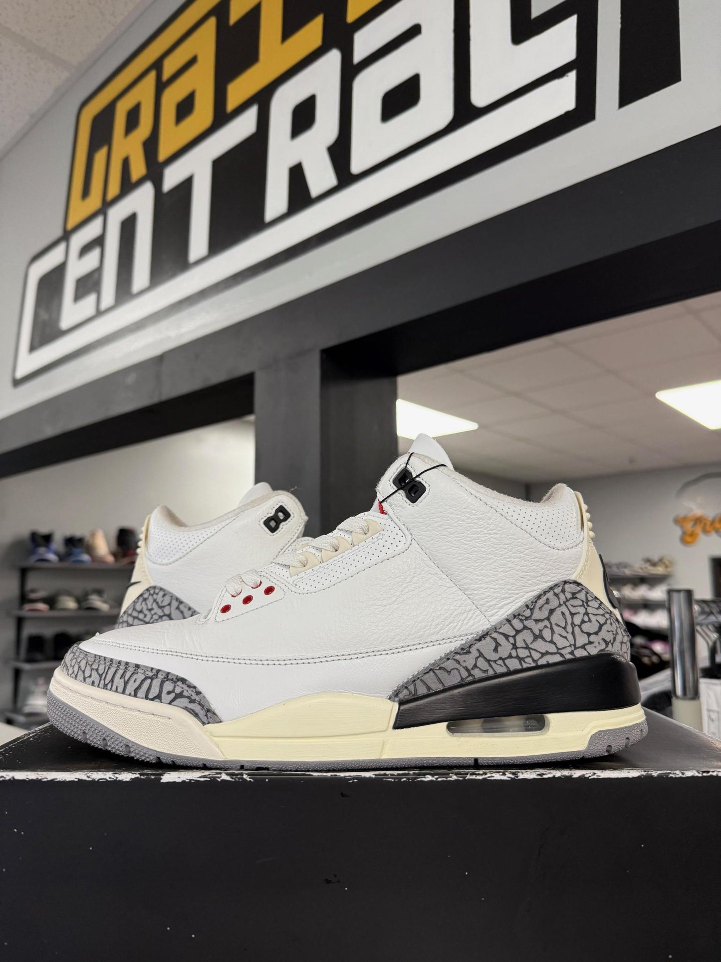 Jordan 3 "White Cement Reimagined" Used Size 10.5