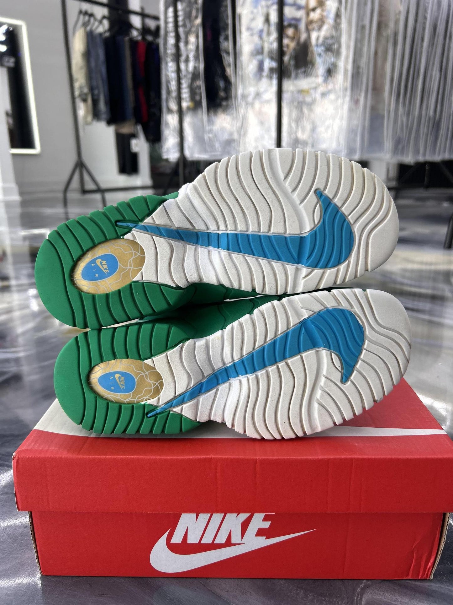 Nike Air Penny "Green Gold" Used Size 4Y/5.5W