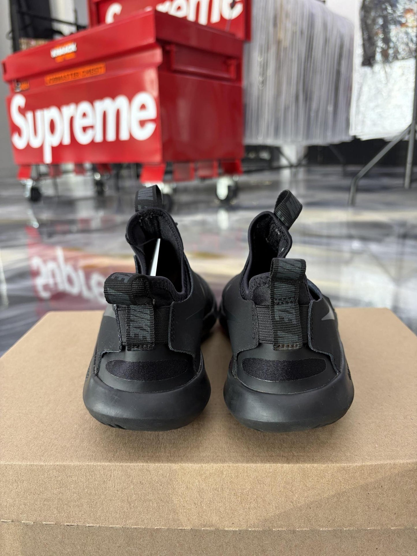Nike Flex Runner "Triple Black" Used Size 4.5Y/6W