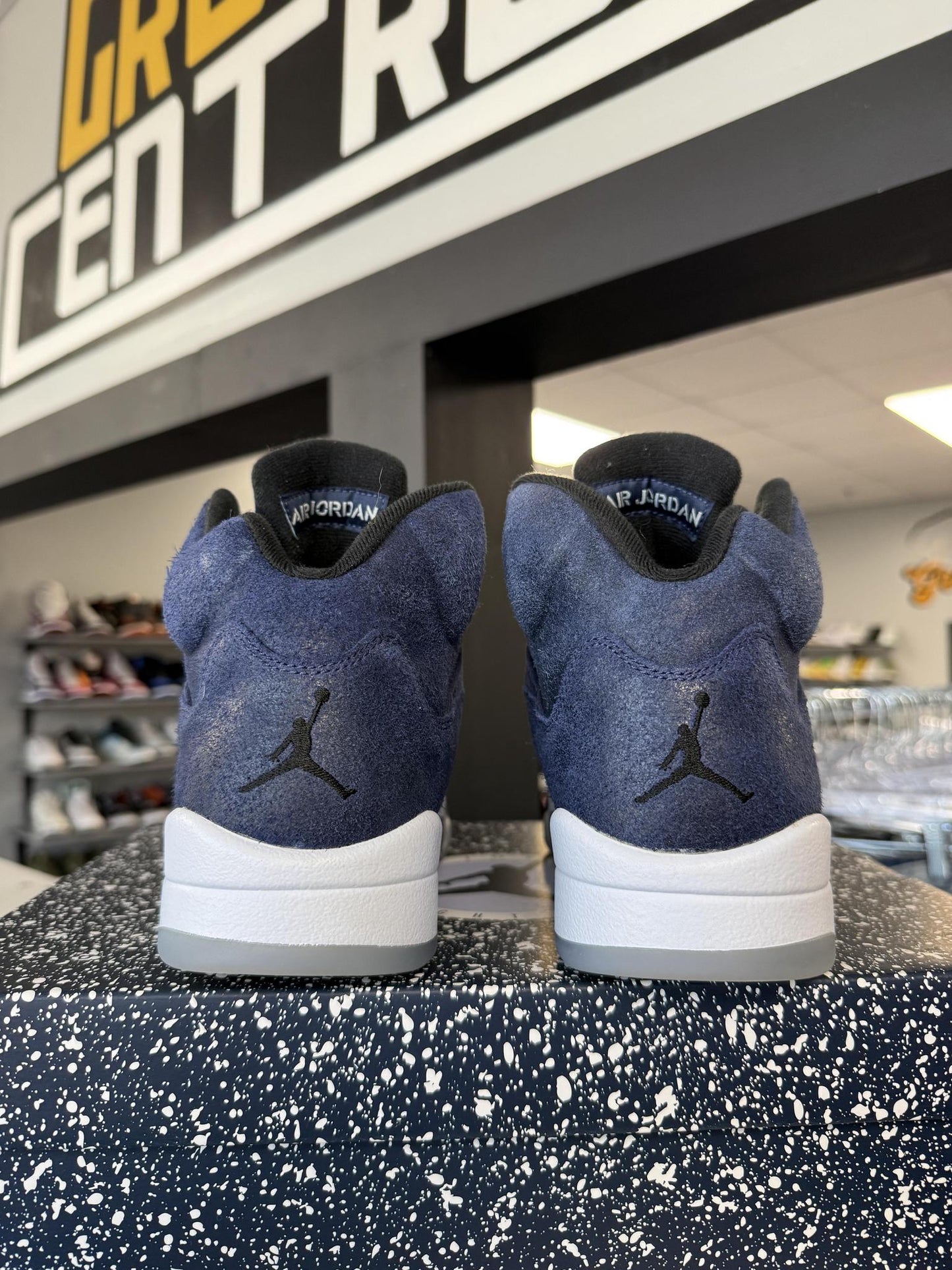 Jordan 5 "Midnight Navy" Used Size 9.5