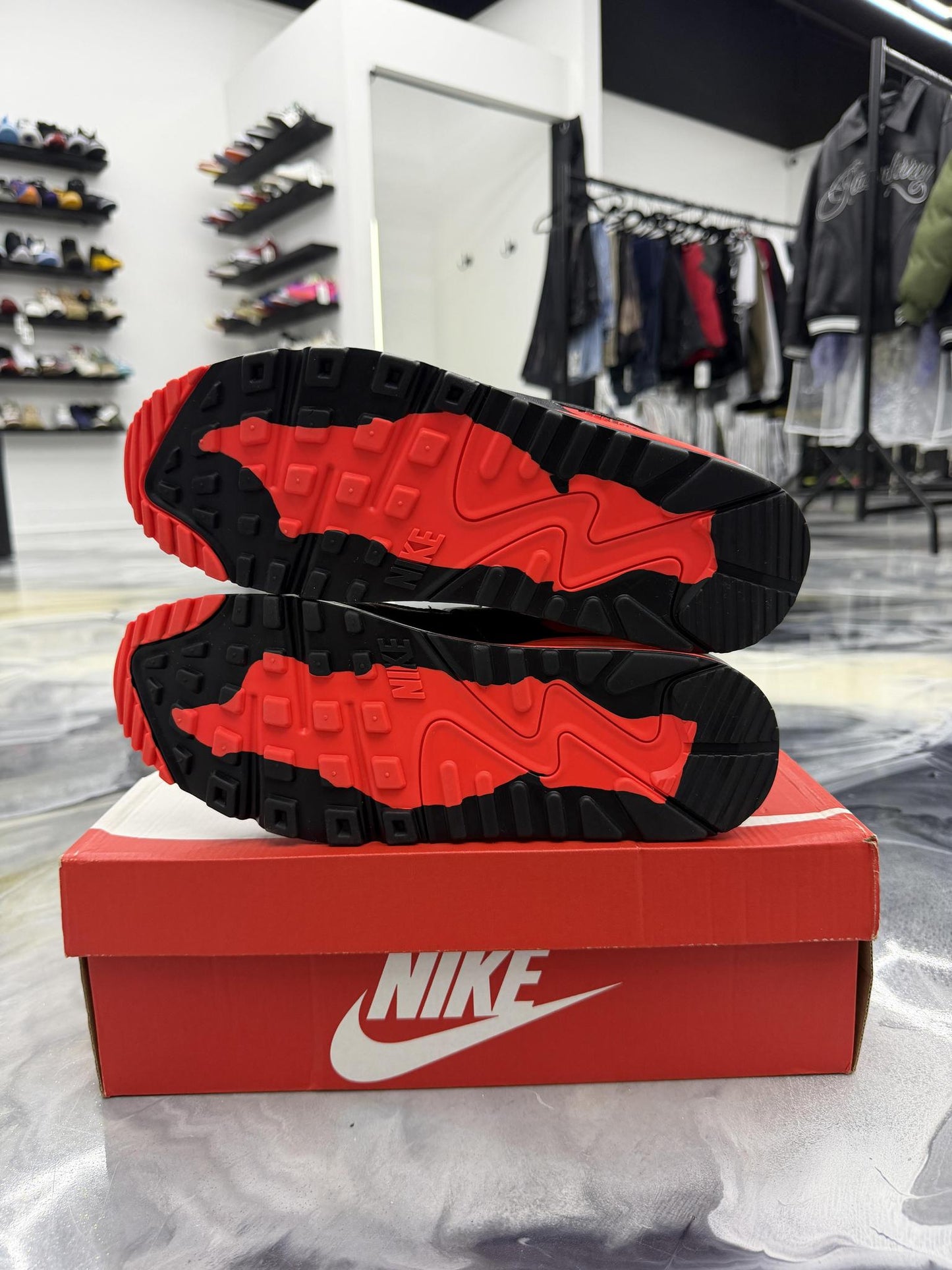 Nike Air Max 90 Gore Tex Used Size 9.5