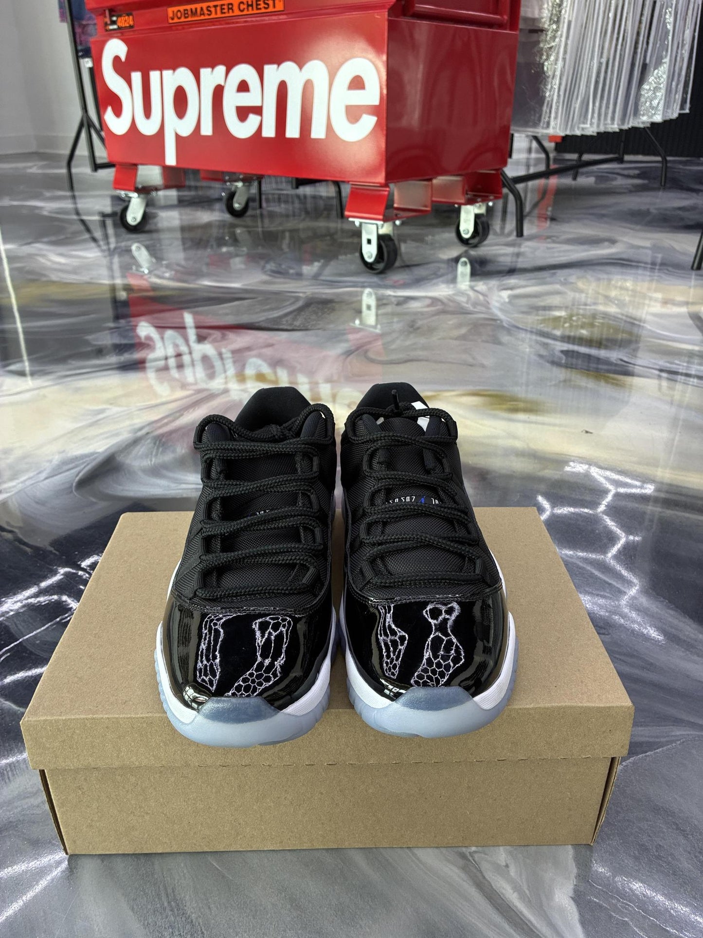 Jordan 11 Low Space Jam Used