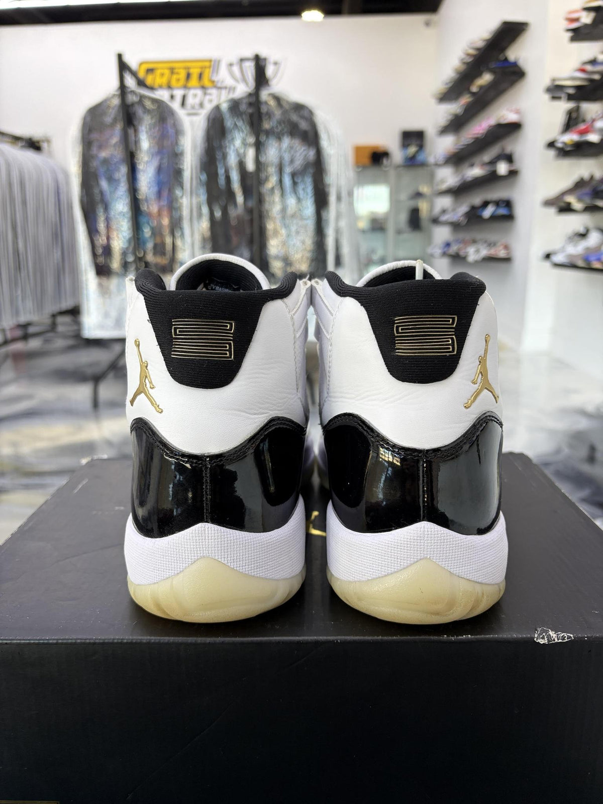 Jordan 11 "DMP Gratitude" Used Size 8.5