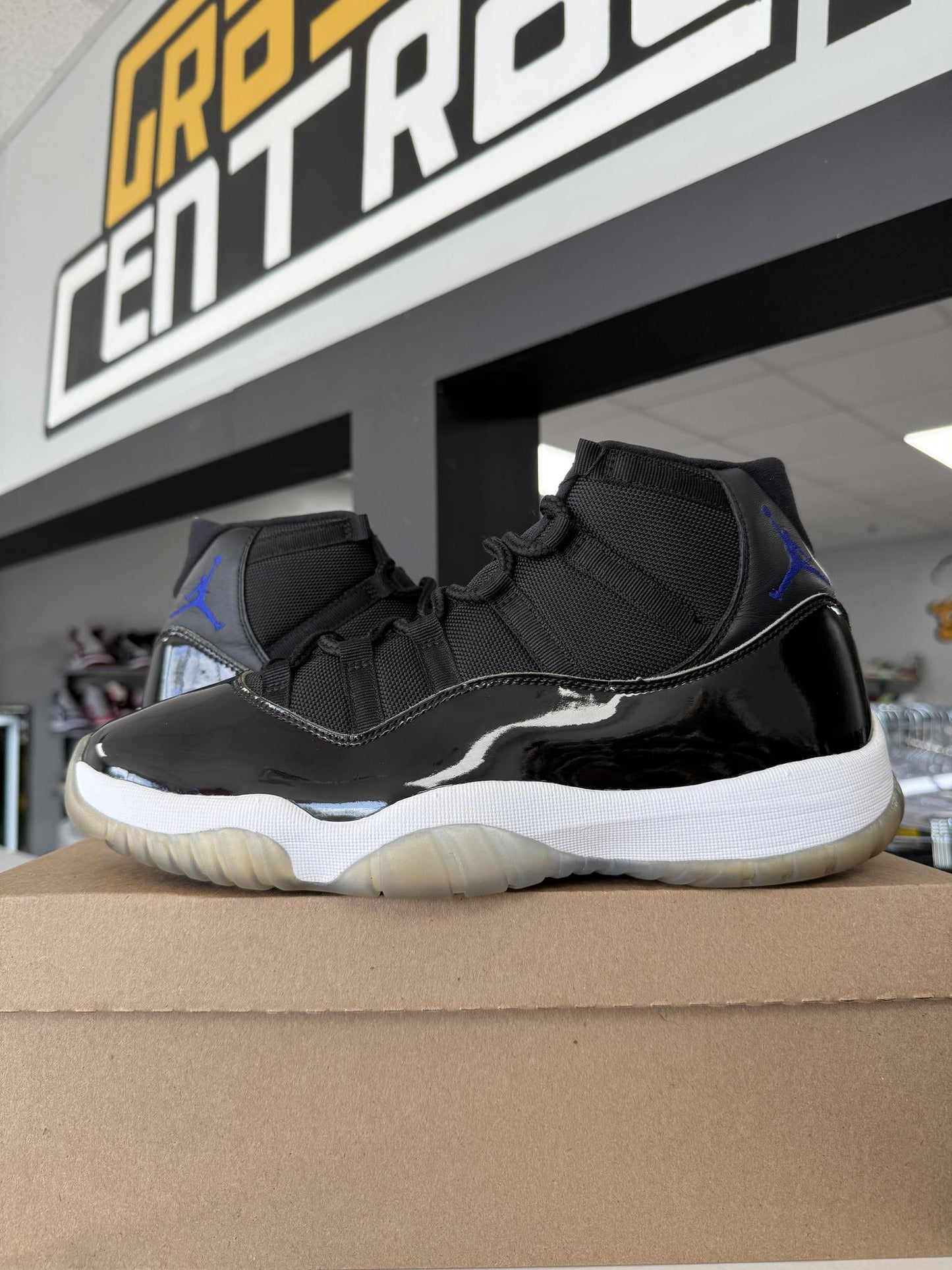 Jordan 11 "Space Jam" Used Size 12