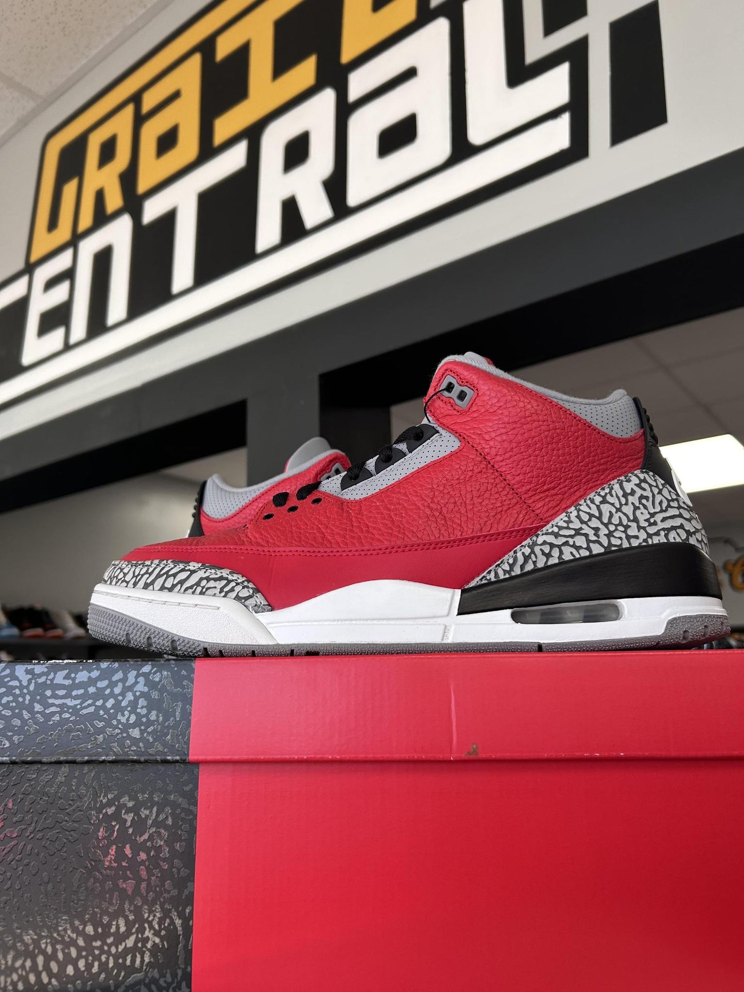 Jordan 3 "Unite" Used Size 13