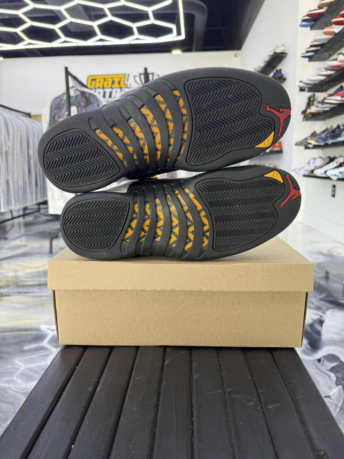 Jordan 12 "Taxi" Used Size 13