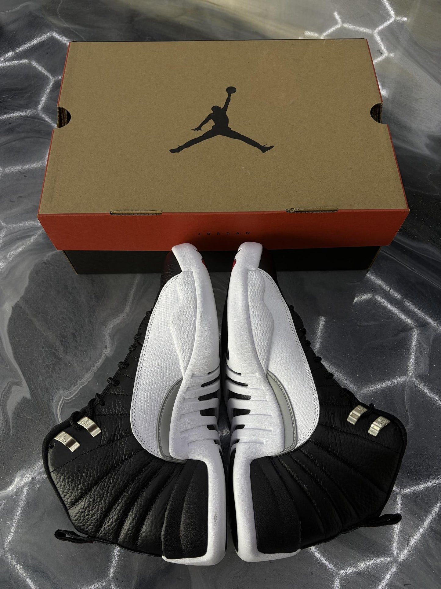 Jordan 12 "Playoff" Used Size 9
