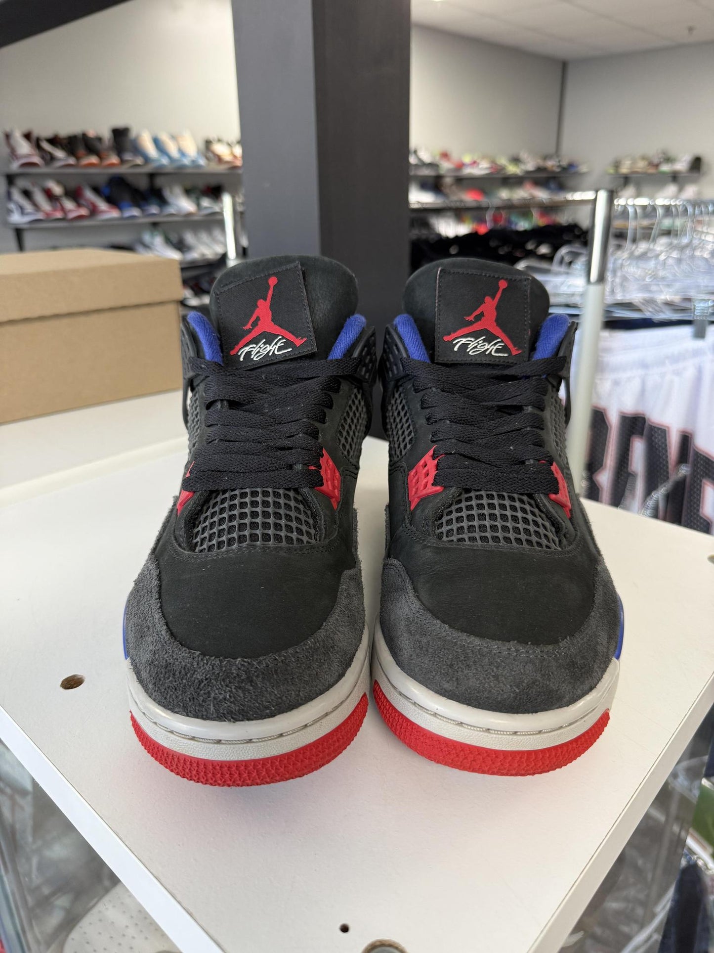 Jordan 4 "Rare Air" Used Size 11